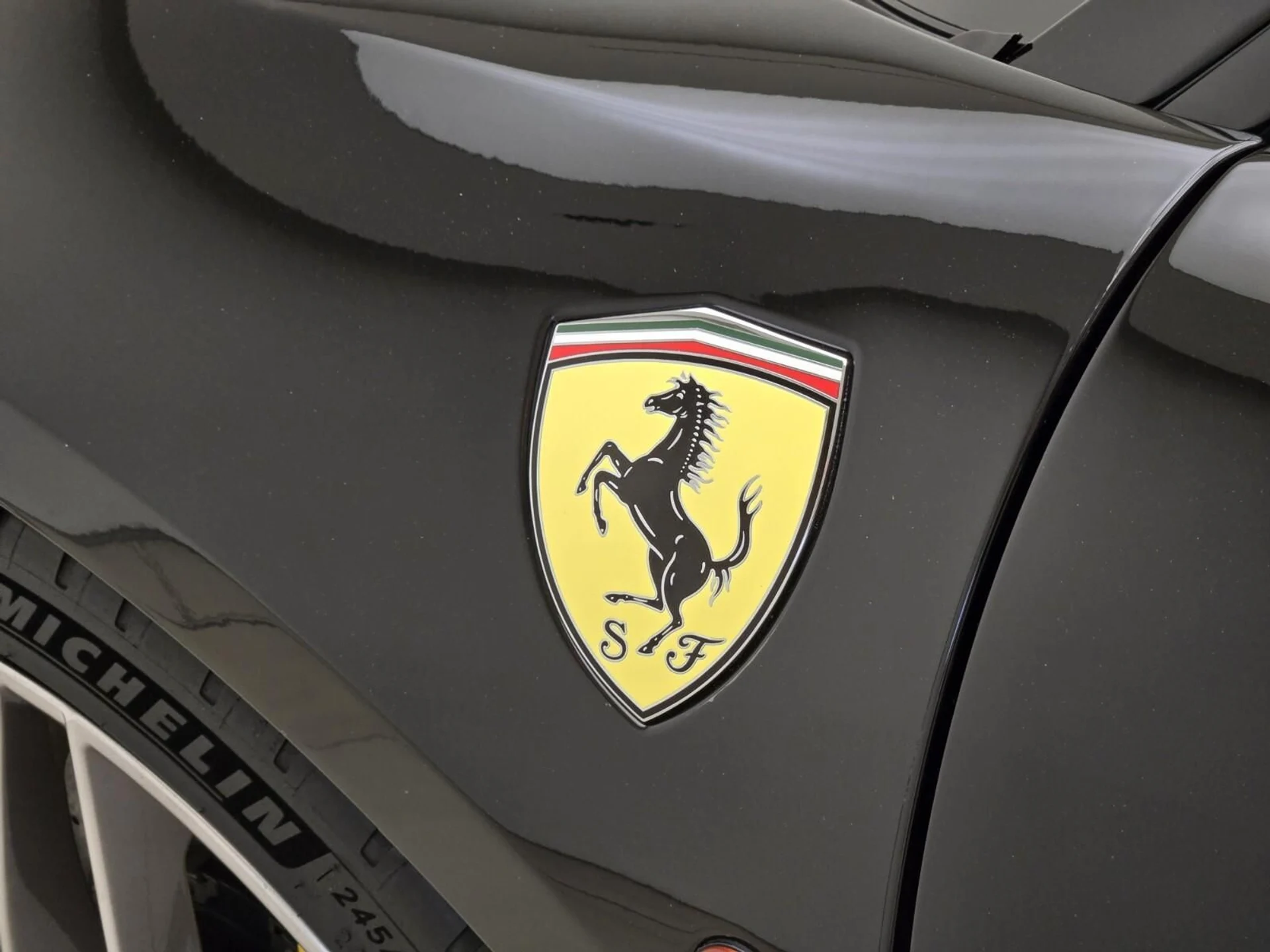 mph015_2508460514_Used_2017_Ferrari_488_GTB_1755757645_699496ea3e