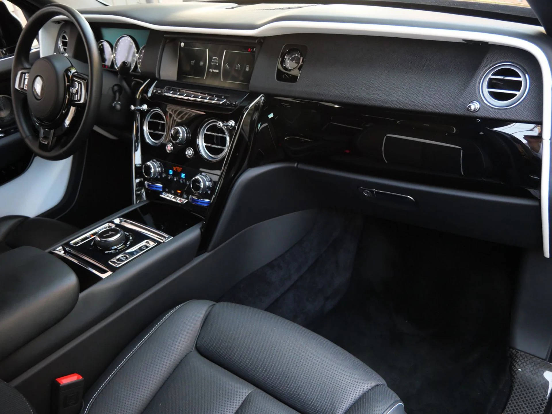 mph015_2509371846_51d6914bed070b0e98acaac26f3e691bx_0e51f99bf8