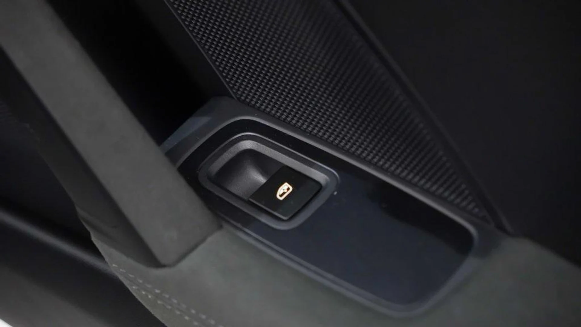 mph015_2511130569_kna_O2ti_E_Ezz_Li_PUV_Vf9_SAS_Z2w_d49254dfa6