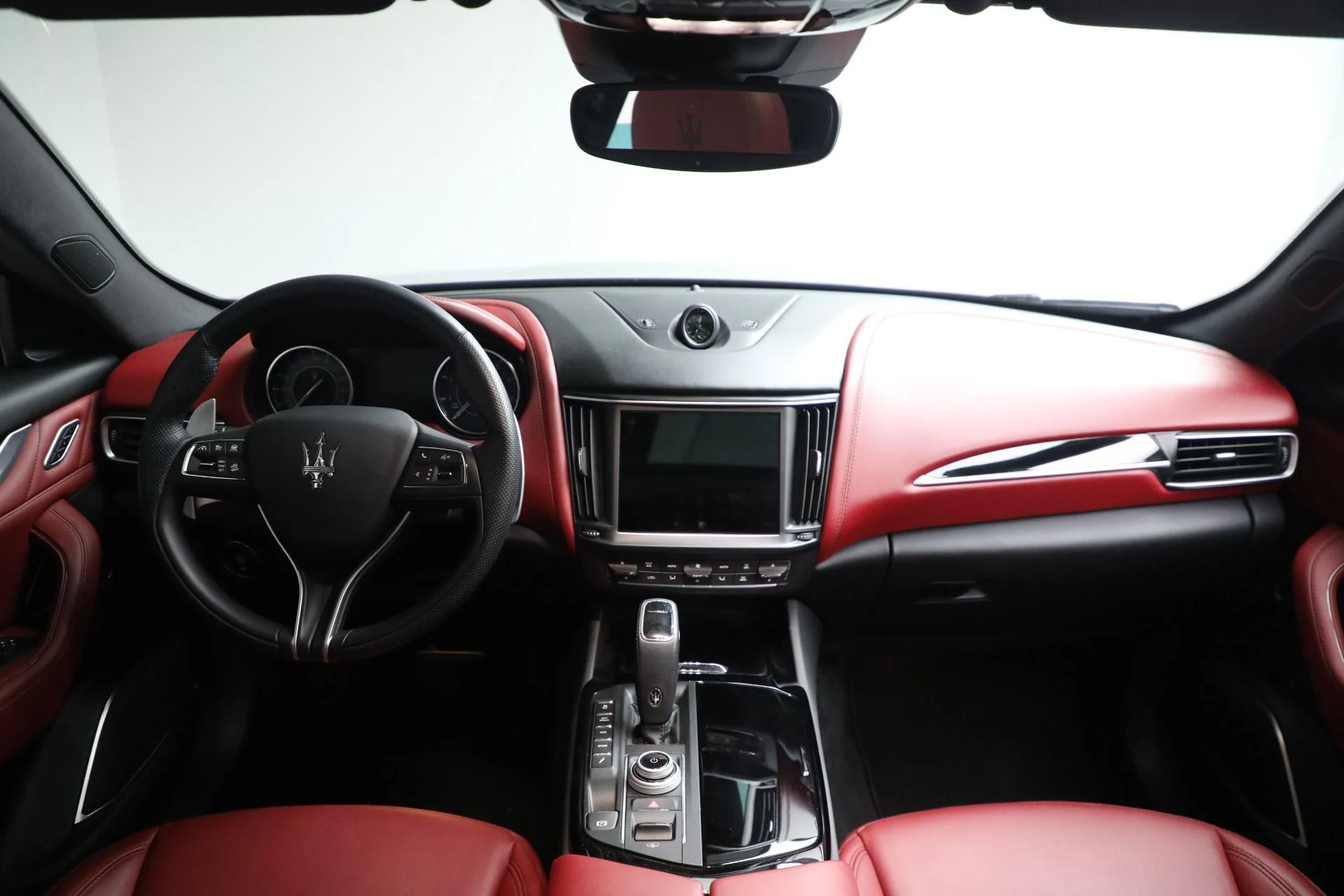 mph015_252118157_Used_2021_Maserati_Levante_S_986d26c178