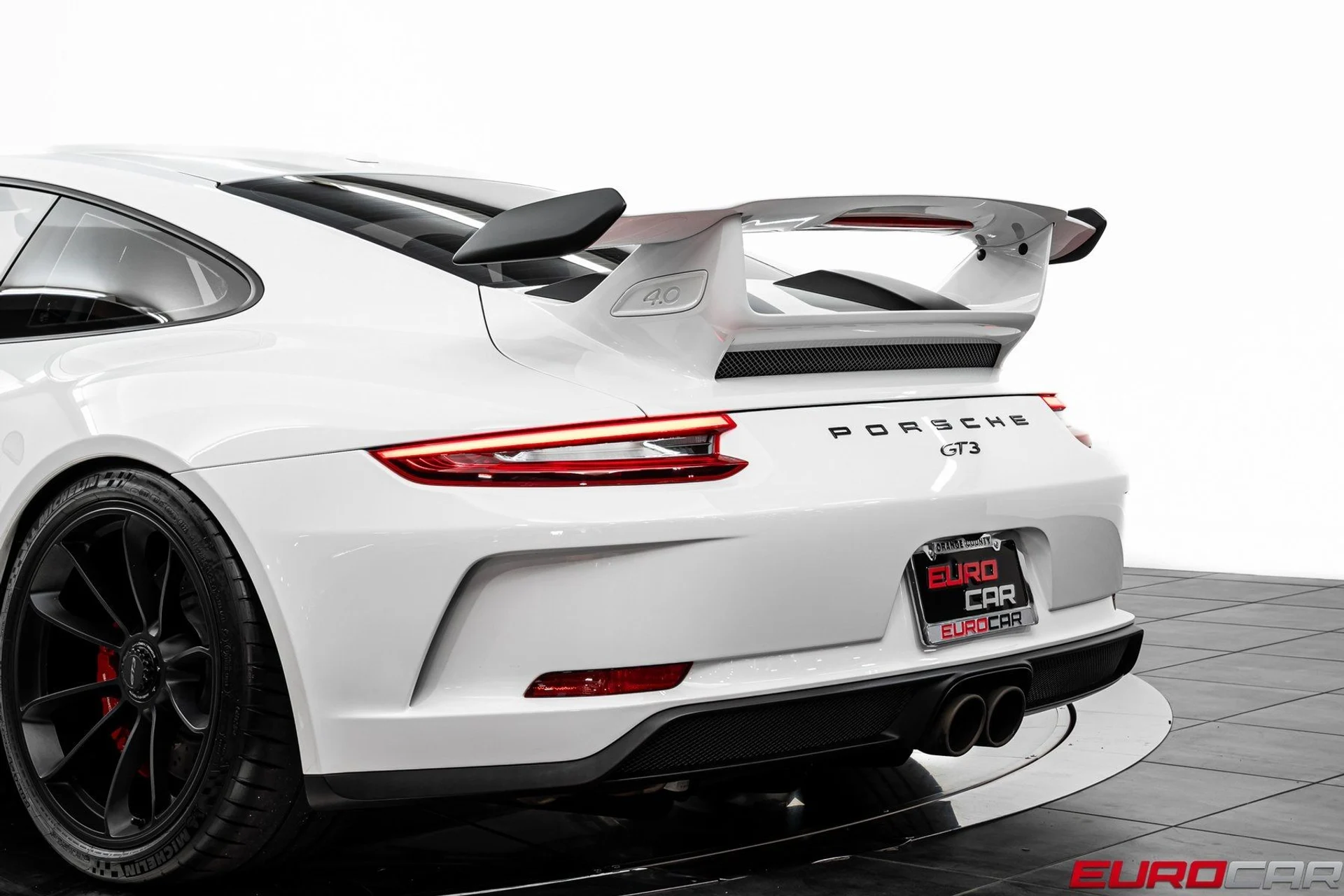 mph015_2523661183_image_16_5c1e3587fc