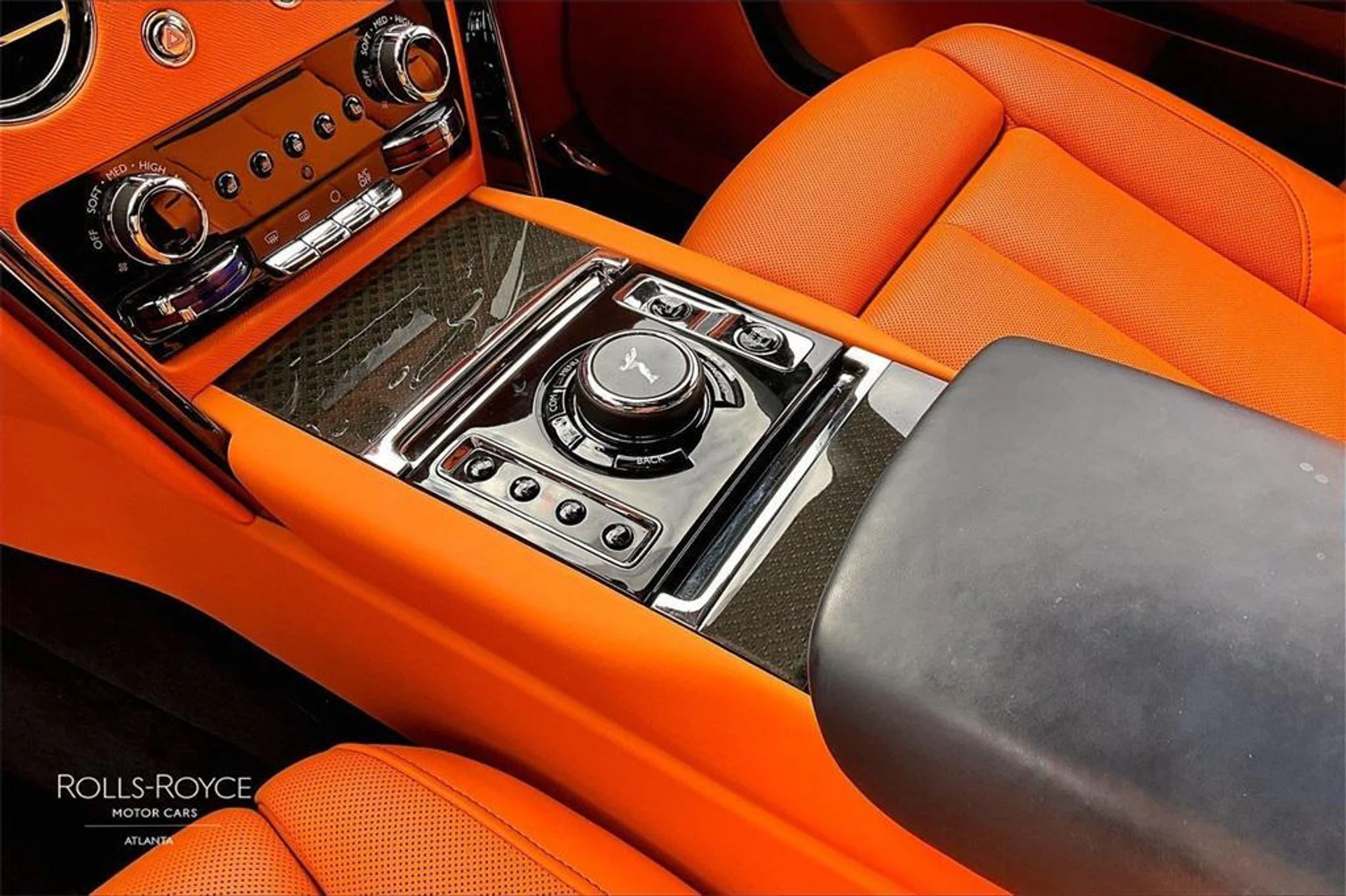 mph015_2525991590_m2_Go_L_Un_Zk_VO_Ava_Pl_SU_Mc6_V_i_Q_216ec12cbb