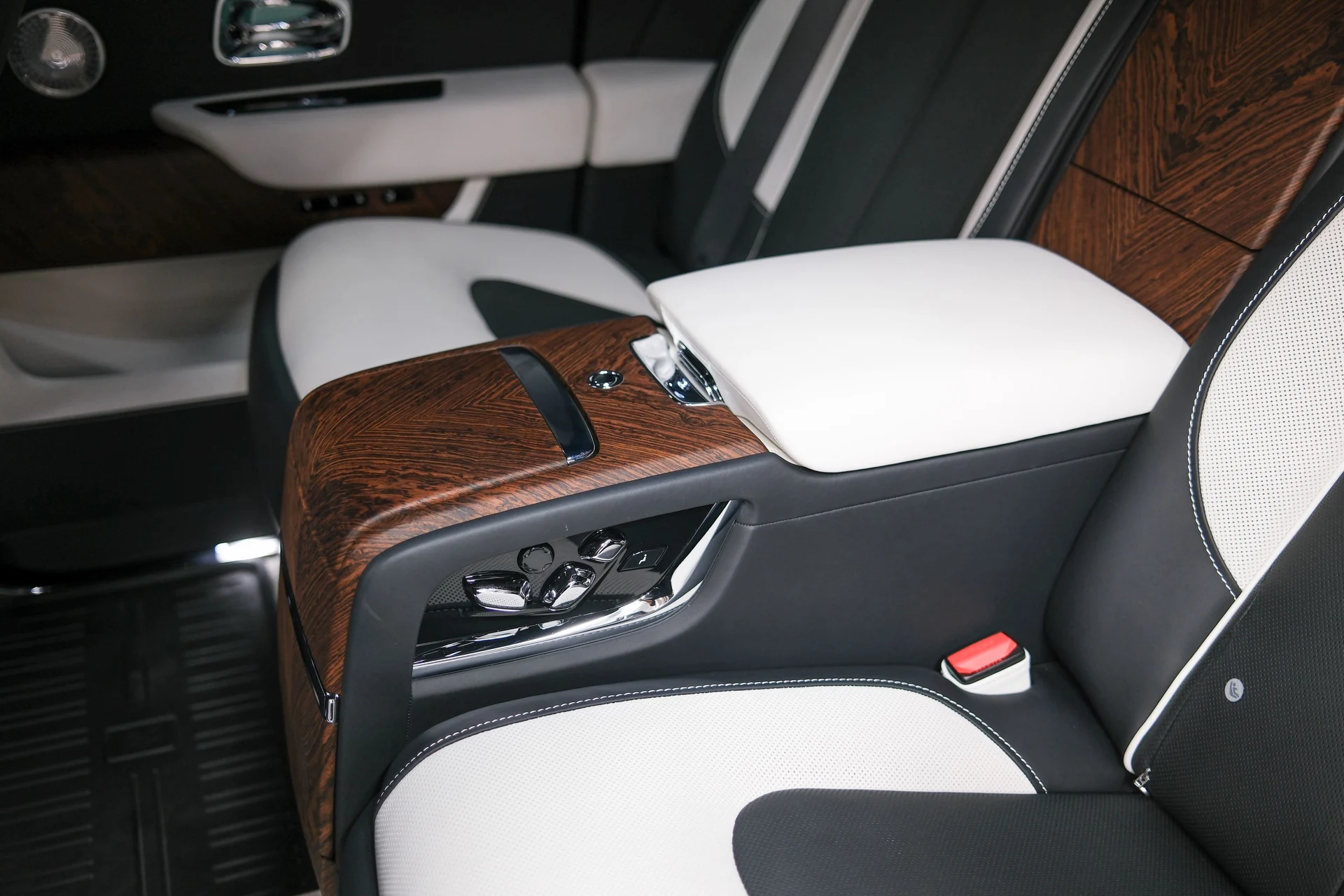 mph015_2552030195_0f39ad86_810c_4a3d_a576_db6f1a5ba702_272631777c