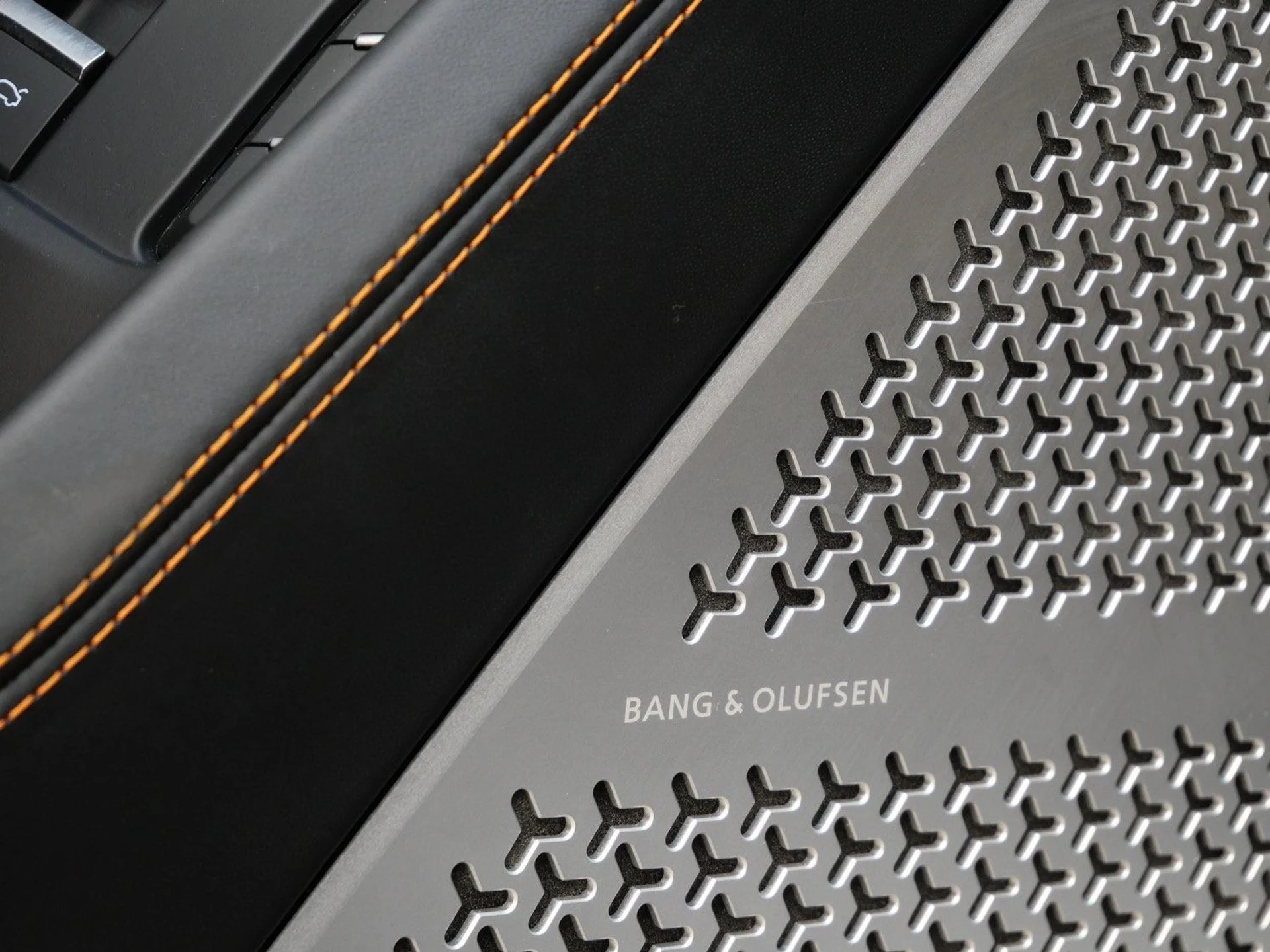 mph015_2556654275_af6d01569a2dd724b7d6984d723bb38cx_6de779283f