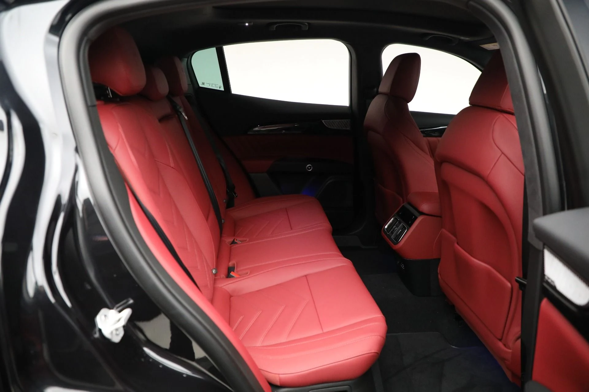 mph015_2557557705_New_2025_Maserati_Grecale_Modena_b8be31dbac