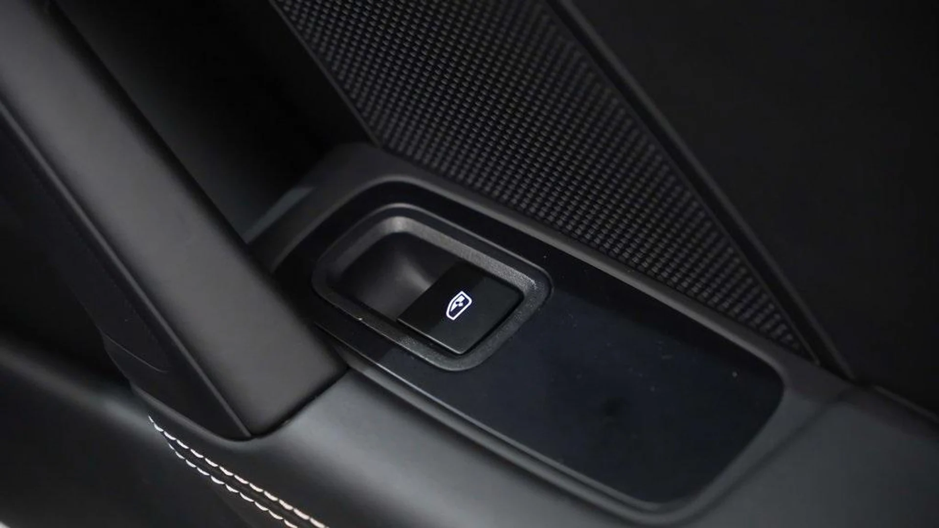 mph015_2558782668_KE_96_Efd_Pz_S9rkoaz_Dc7oh_Gei_XRE_a7f723a465