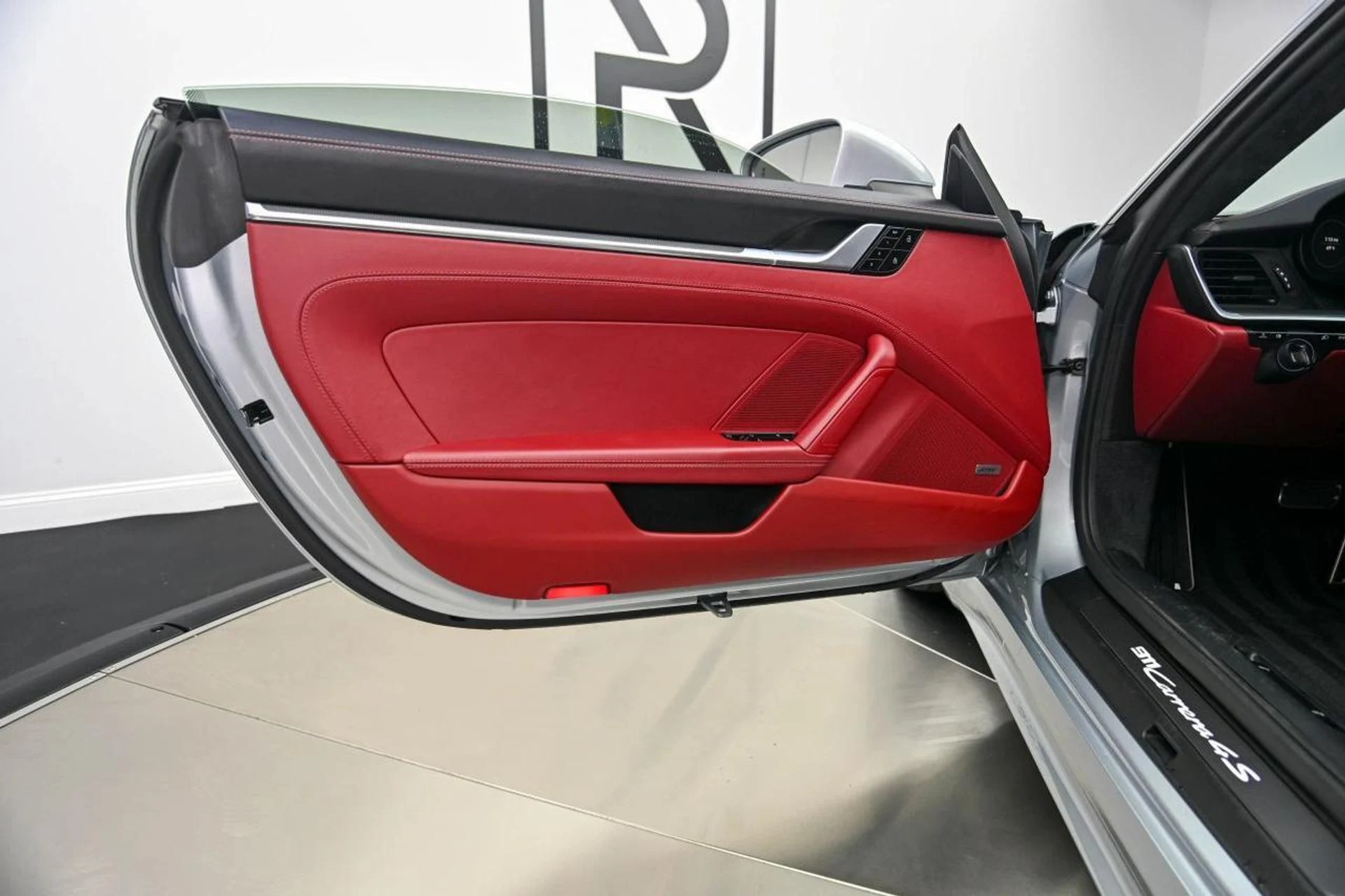 mph015_2563650458_32cff60b34ad598ab55451c6682e5b83_80e14b1679