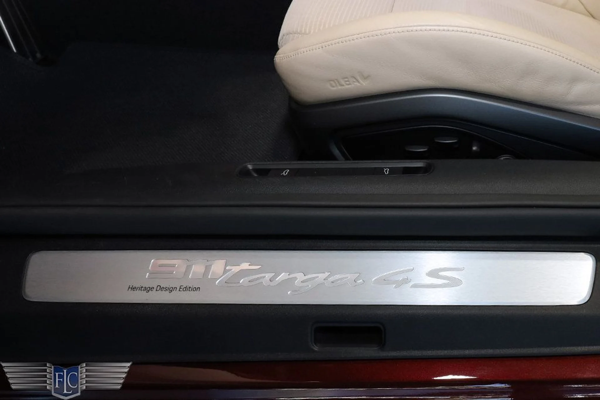 mph015_2567548288_used_2021_porsche_911_targa4sheritagedesignedition_9689_22967644_16_1024_2a27d99670