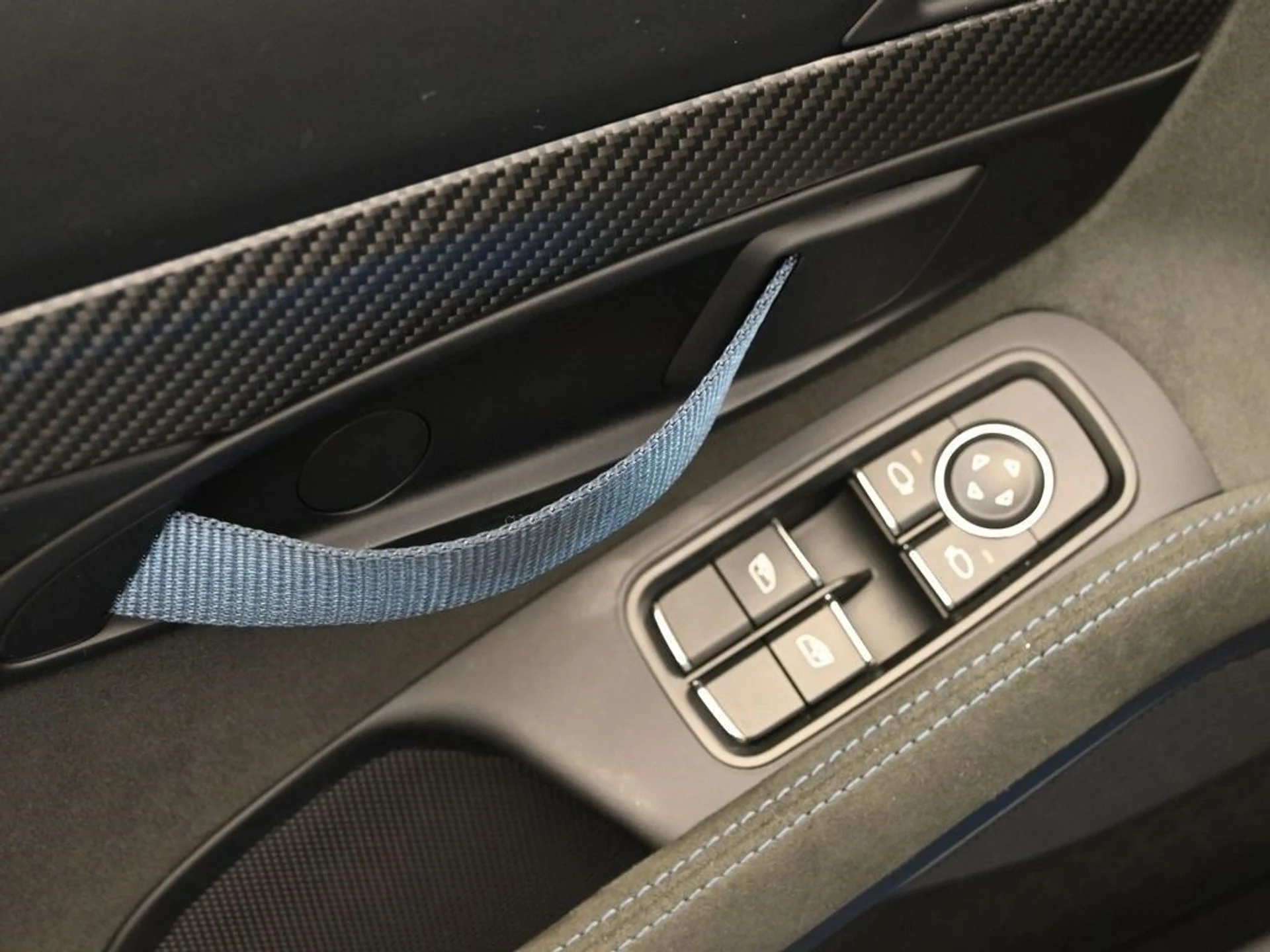 mph015_2585141250_392b2f44bebb610434346a3753676b91x_3082a5fd4f