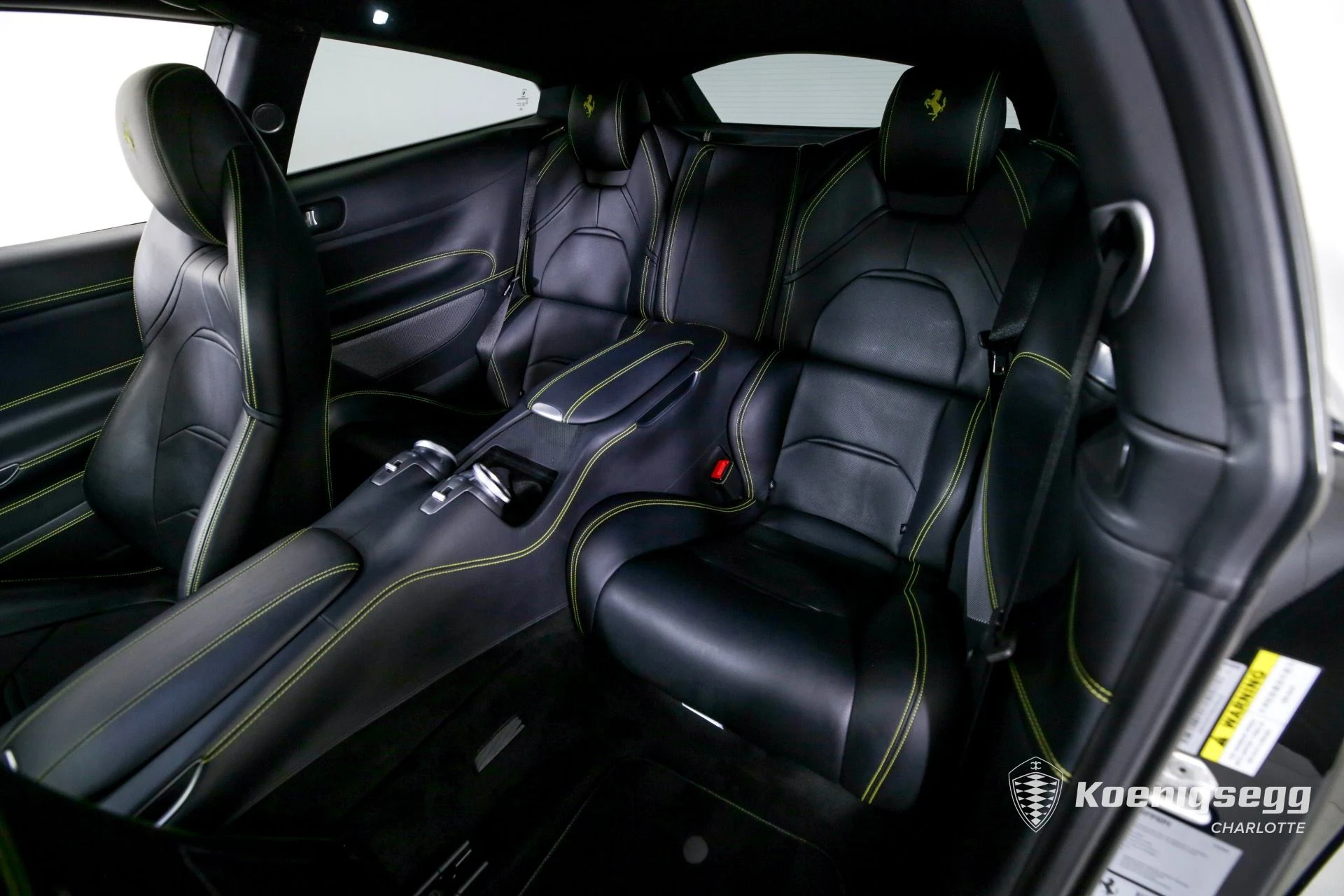 mph015_2592909664_Used_2018_Ferrari_GTC_4_Lusso_T_1761056109_069741da68