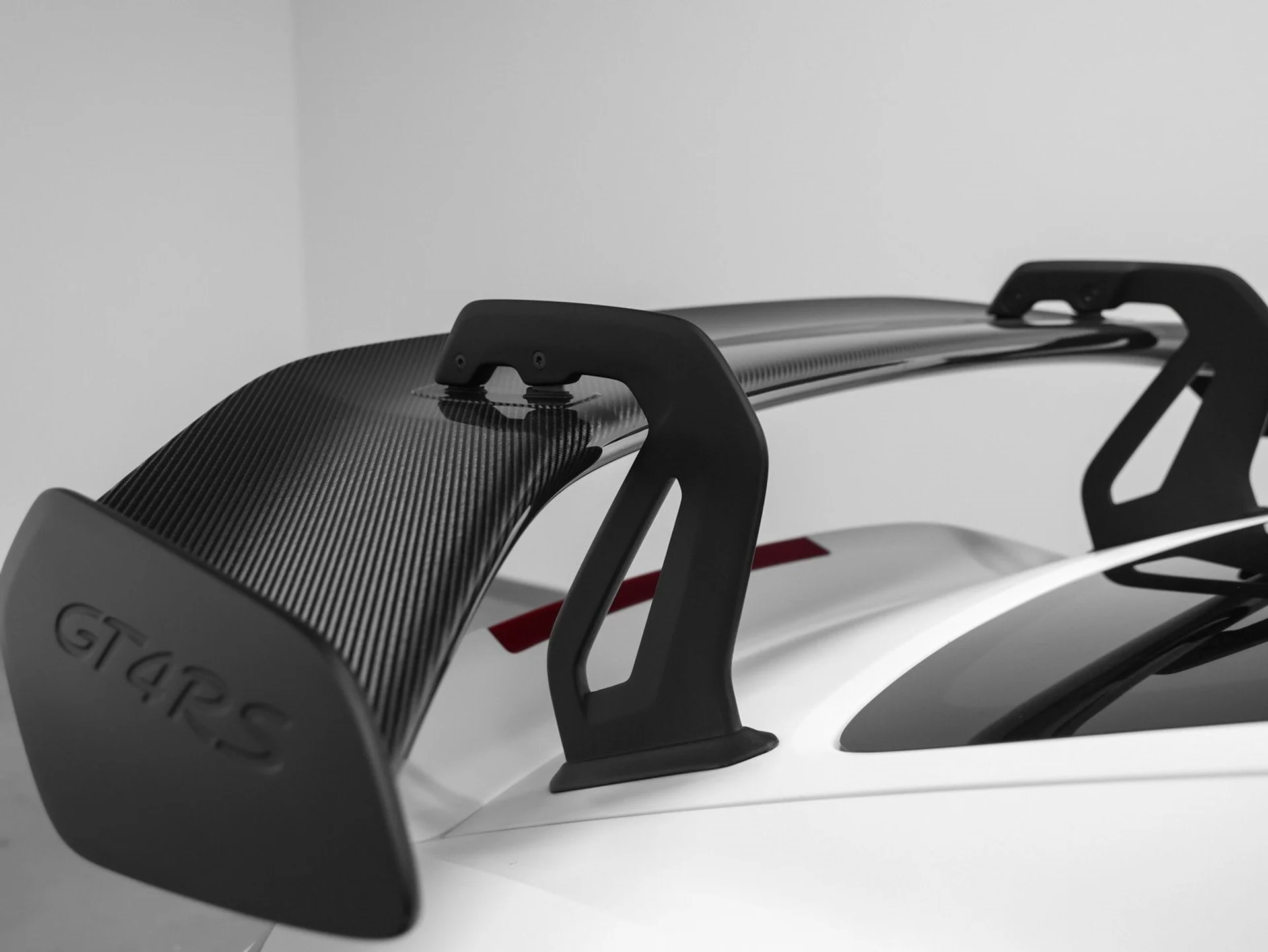 mph015_2596324588_16_56fe8305d4