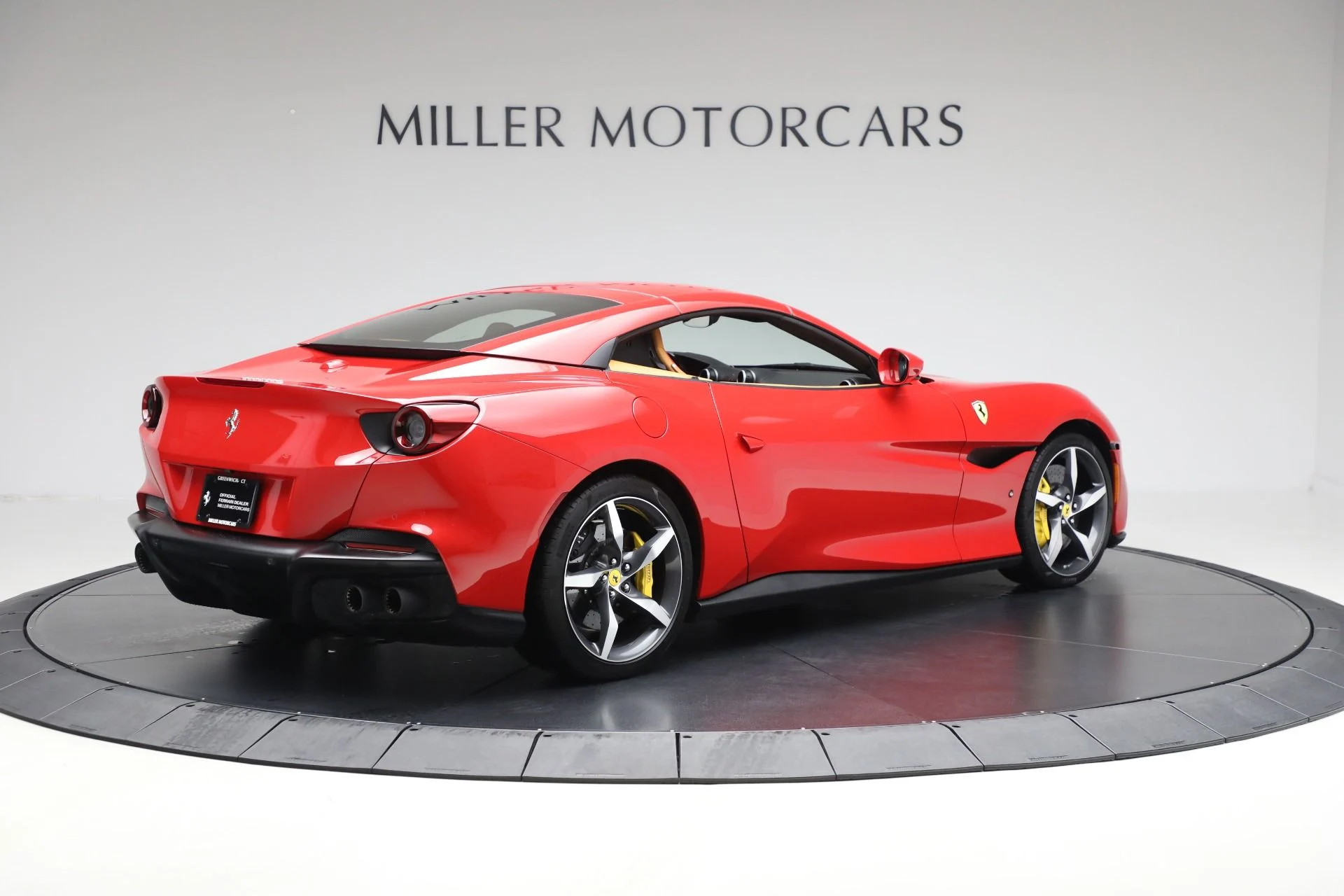 mph015_2598483082_Used_2022_Ferrari_Portofino_M_7891377297