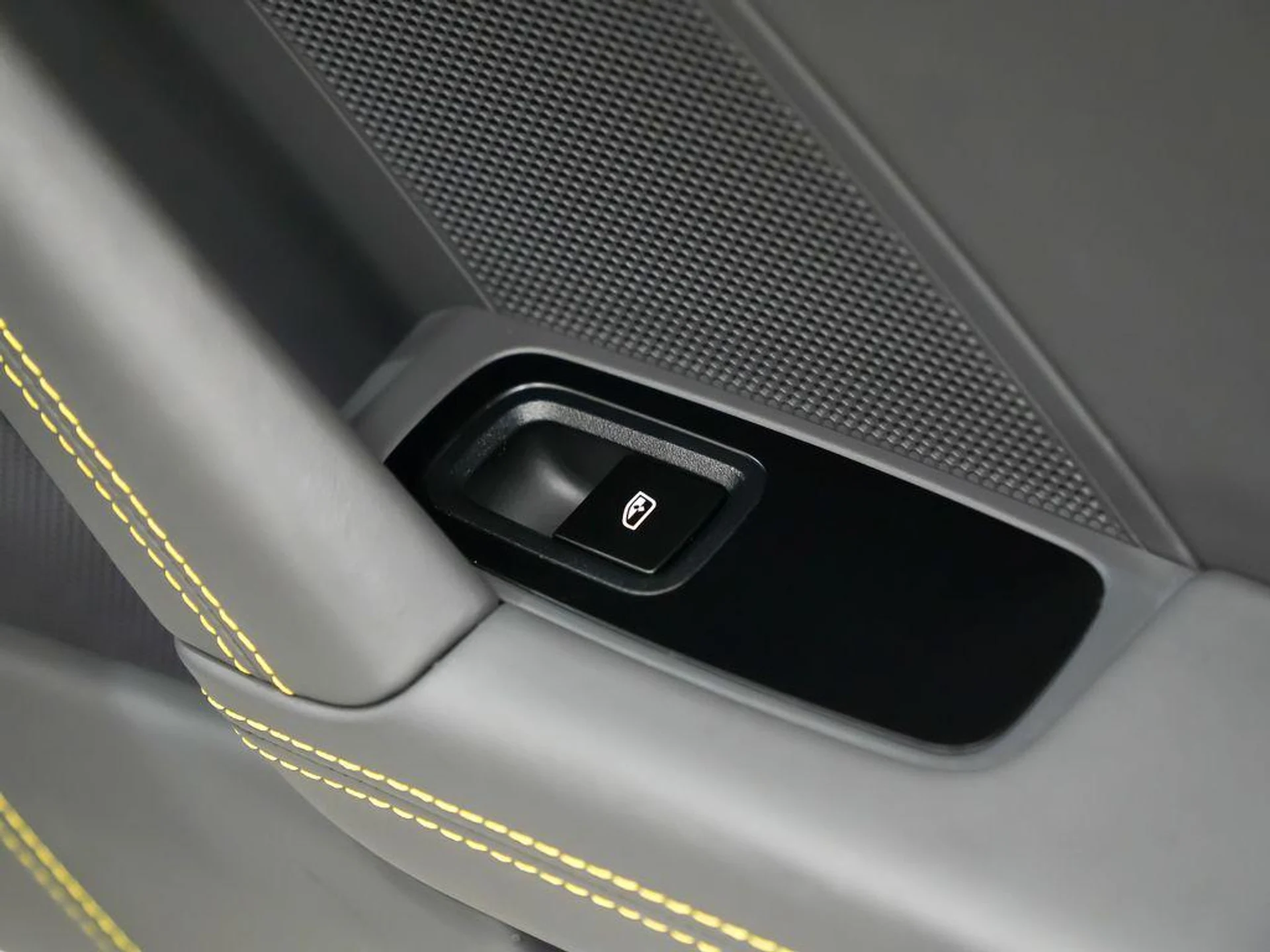 mph015_2606379765_j_V_An_I_Efhgp_Acw_S_Xf7f27_Hf_M_JJM_15b6f87ab3