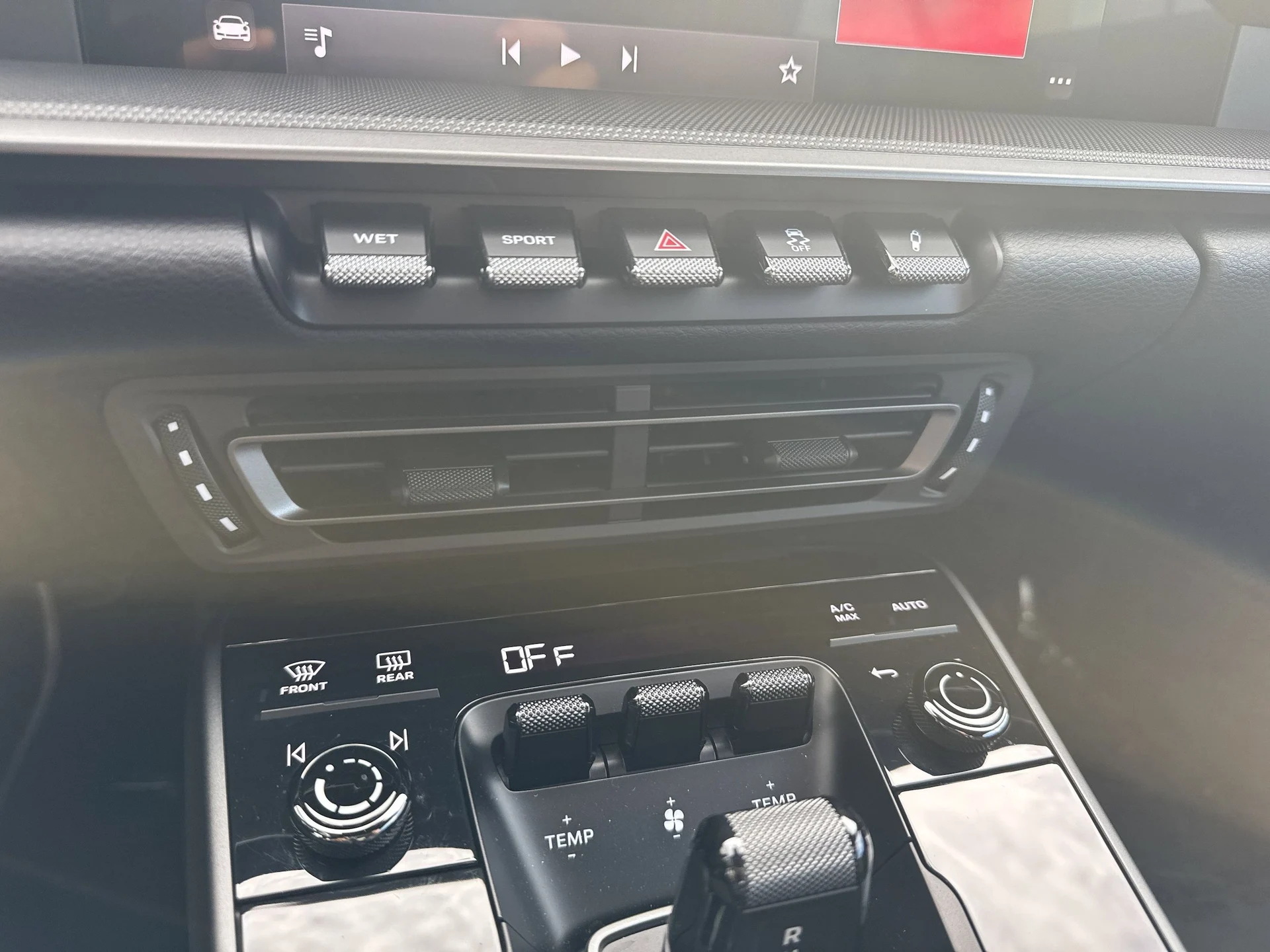 mph015_2611216057_d3327f08294c95bf1960f7384cd95c68x_b1601f6eb4