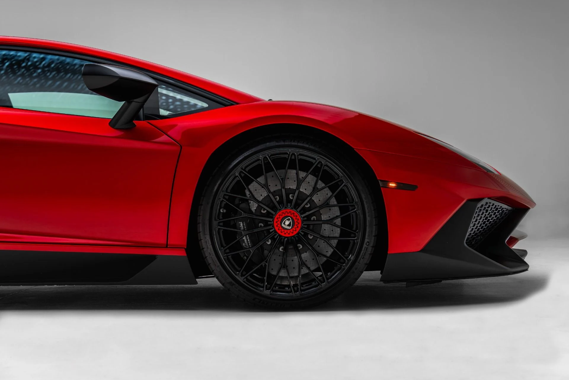 mph015_2613116556_Used_2016_Lamborghini_Aventador_LP_750_4_SV_1780962488_bc51b3d6f2