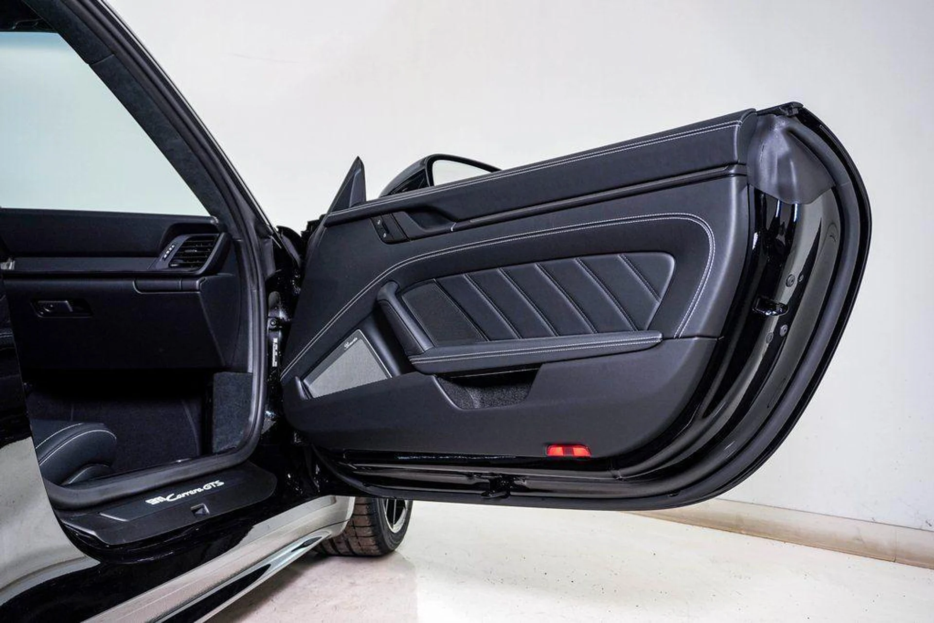 mph015_261336542_nl_J_Le_Z_Vc76_Bpun_CI_0_O_Vp6_P_Nsy2_U_e99a129a72