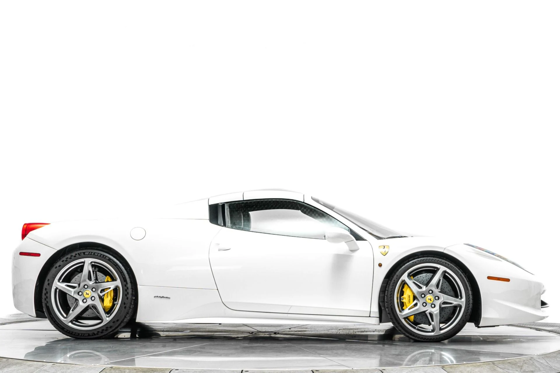 mph015_2623458447_Used_2014_Ferrari_458_Spider_1788900825_45a7502b3f