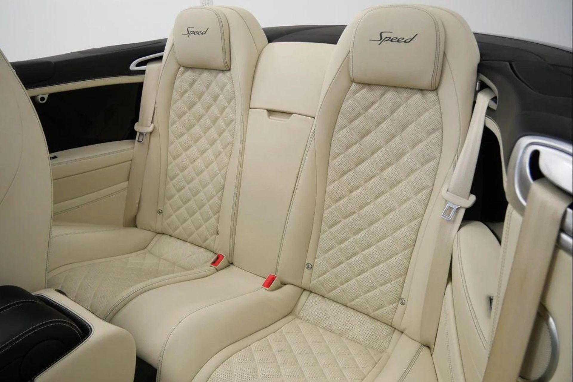 mph015_2625945330_whps_Qk_SI_Oq_IDH_4i_MVV_Ht_Pyti_Xz_Y_98d06f5974