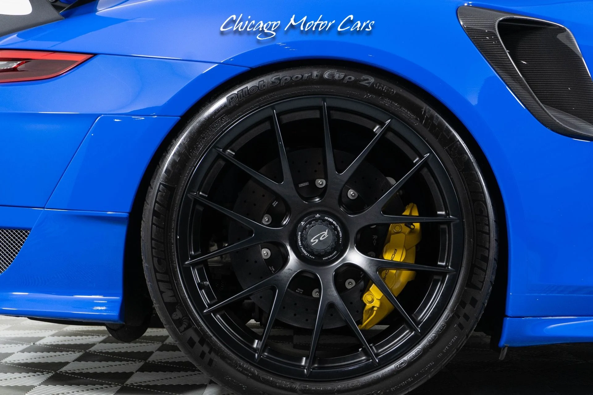 mph015_2627965306_13481_p16_l_04fea93438