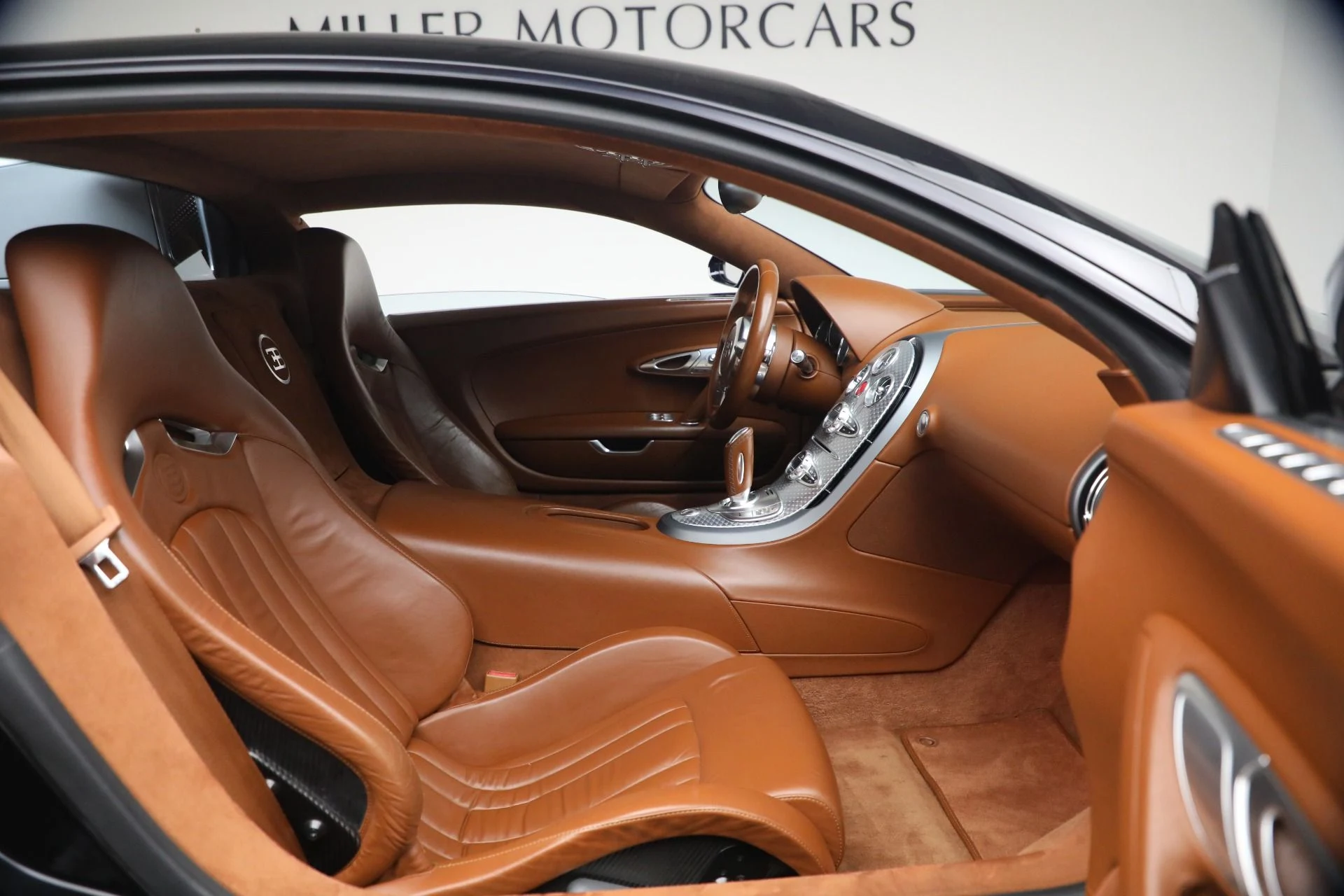 mph015_2628540395_Used_2006_Bugatti_Veyron_164_e3ccc7b8da