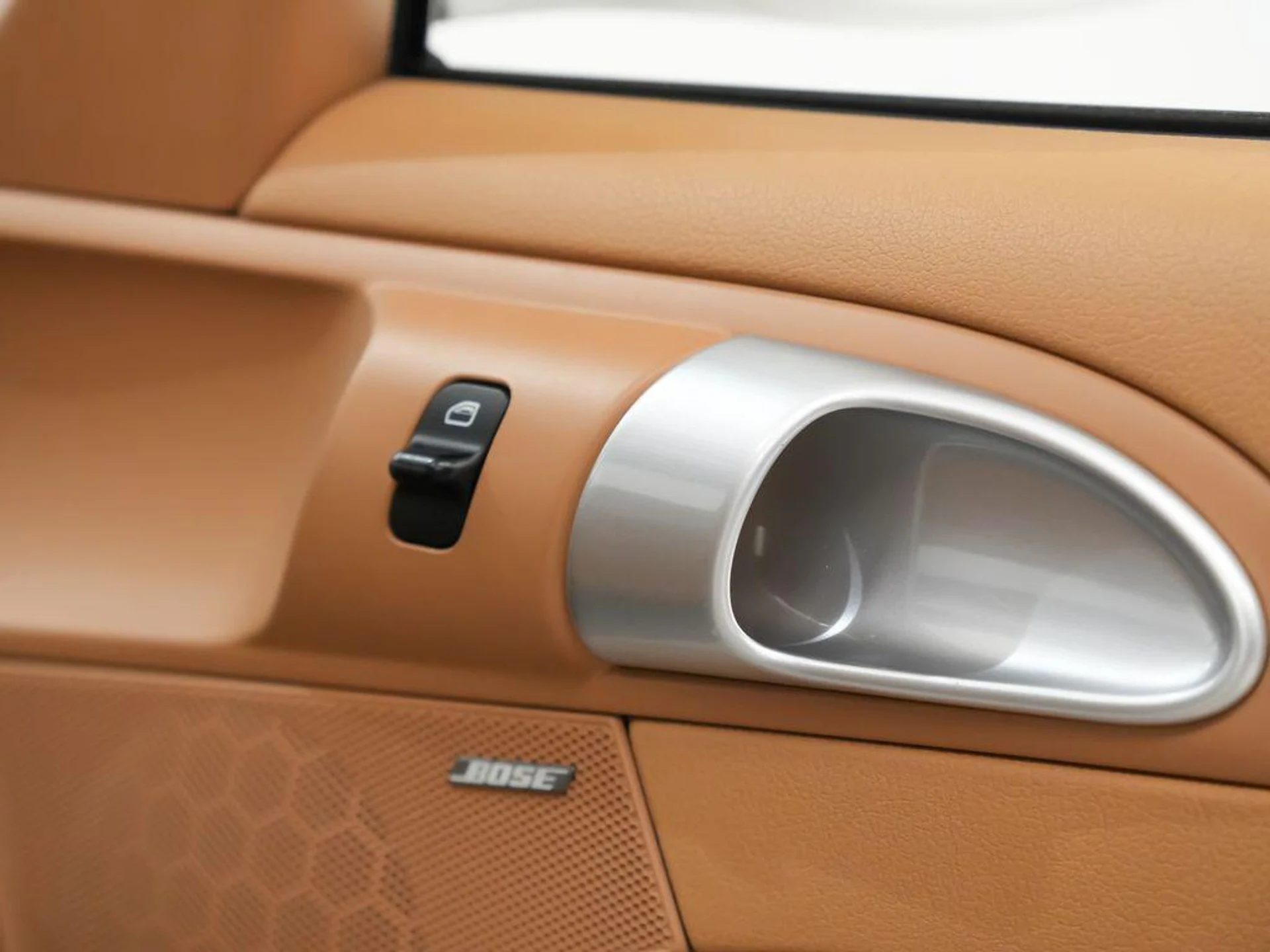 mph015_2630482379_Fp_J_m_Ha3a_Xt1_B_Pdi_AOYF_Q2_Vh_U_a6bee5b1fb