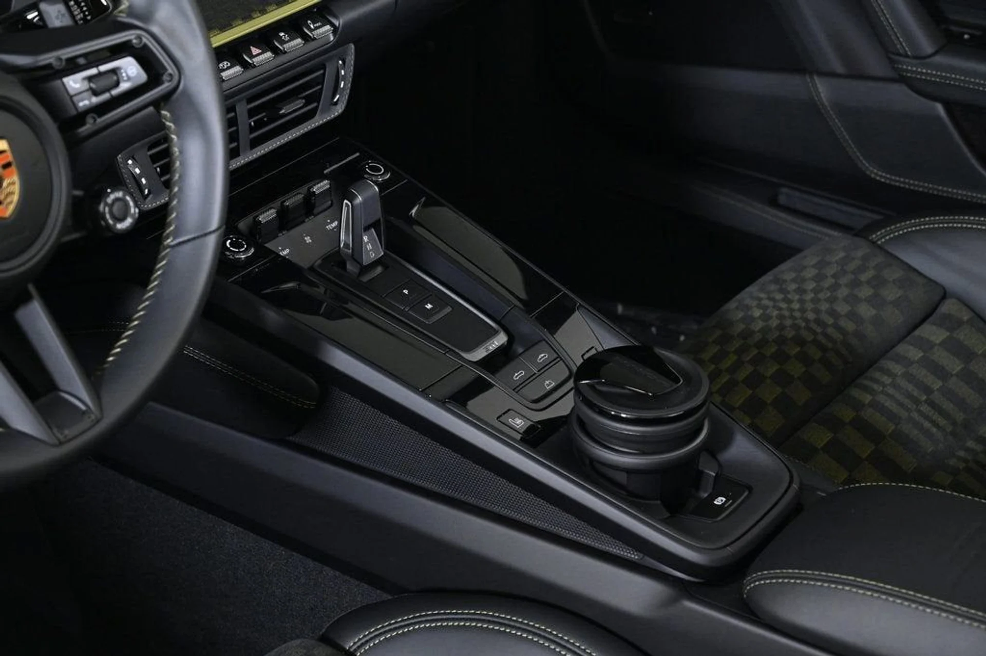 mph015_263164118_266937ee12604be5b16048564e873764_f88fc71405