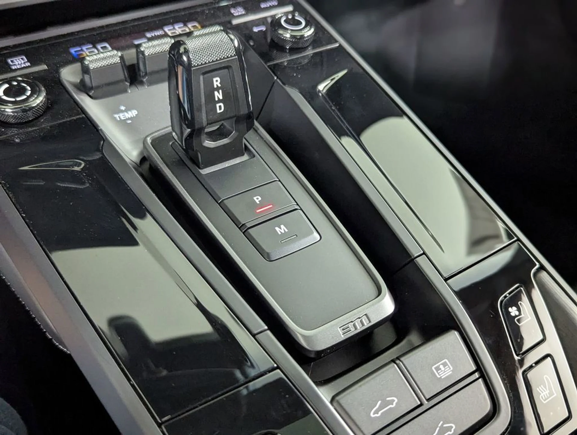 mph015_2639460490_bcd835788d854b3d82289b780dfd9da0x_2b4ad5234e