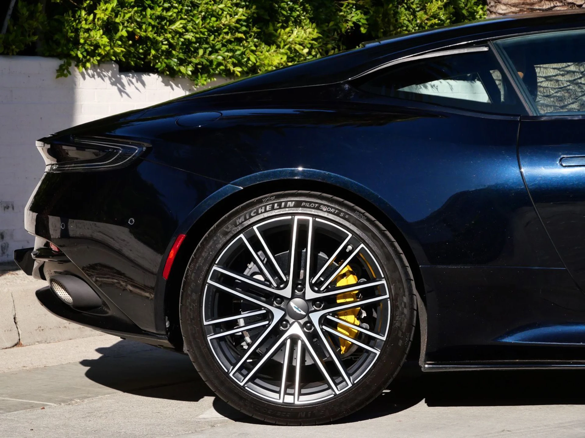 mph015_2646380581_3850da8a50d265e0217f824159de6622x_575e533b2f