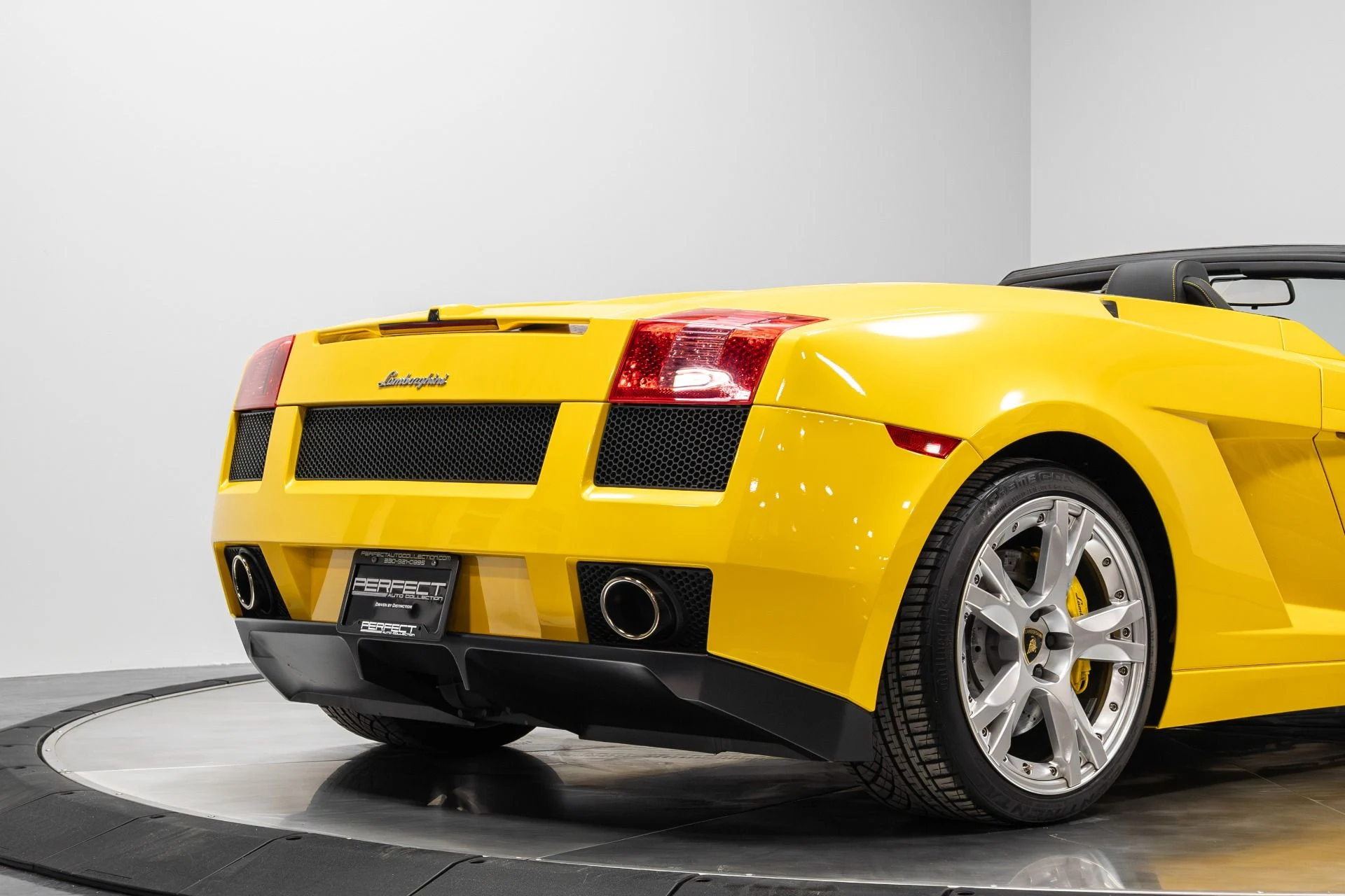 mph015_2646828696_Used_2007_Lamborghini_Gallardo_Spyder_1766529333_ea2600911f