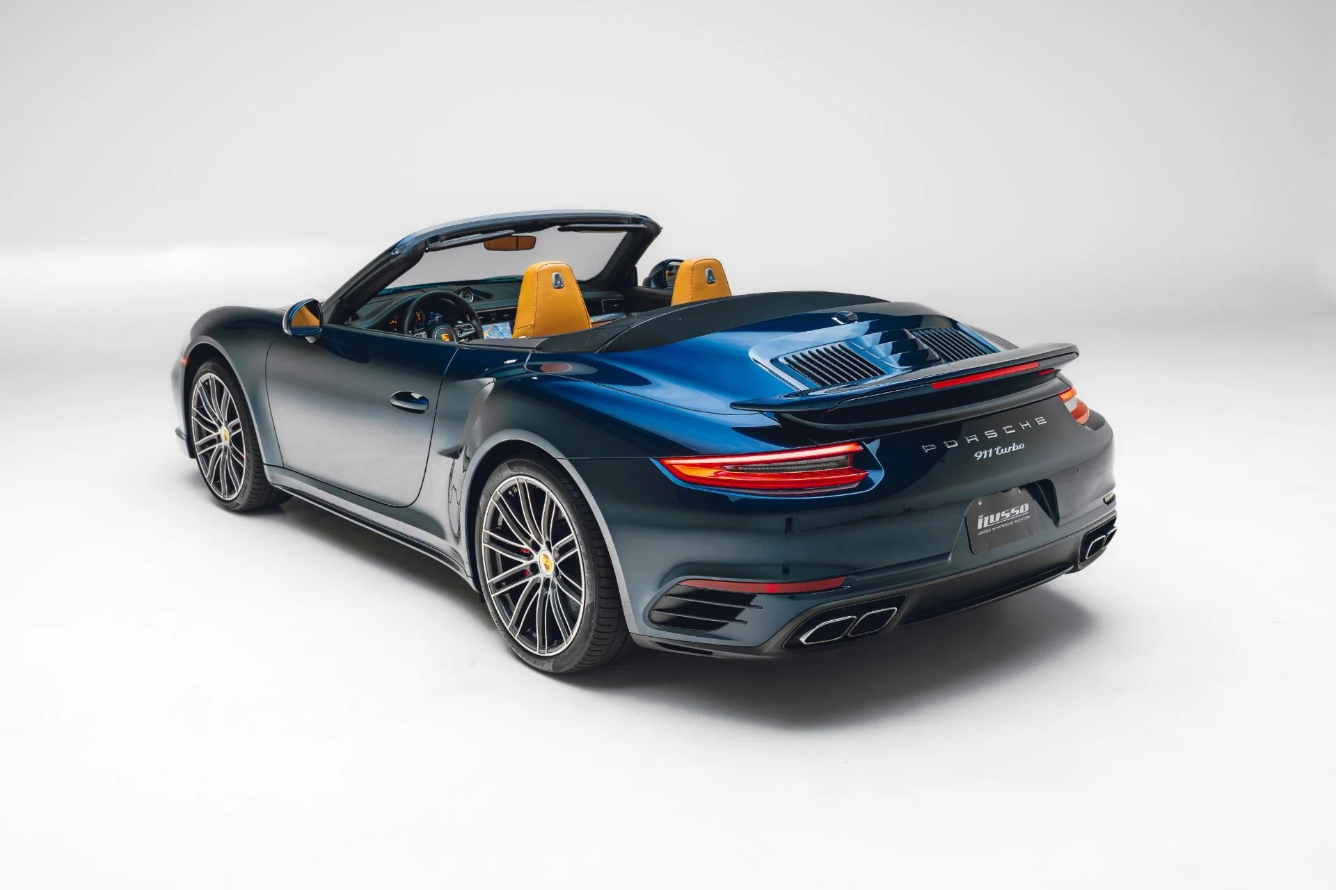 mph015_2650737086_Used_2019_Porsche_911_Turbo_1781652572_529b68ff9a