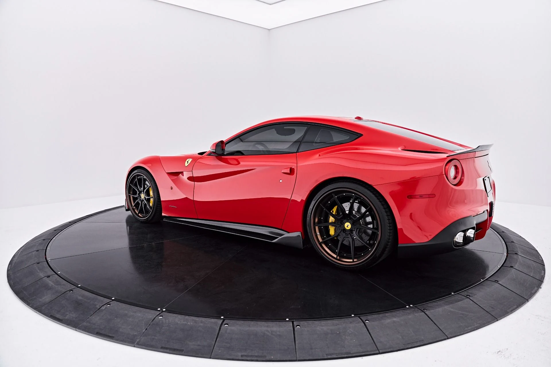 mph015_2652852787_Used_2014_Ferrari_F12_Berlinetta_1785289759_e161913389
