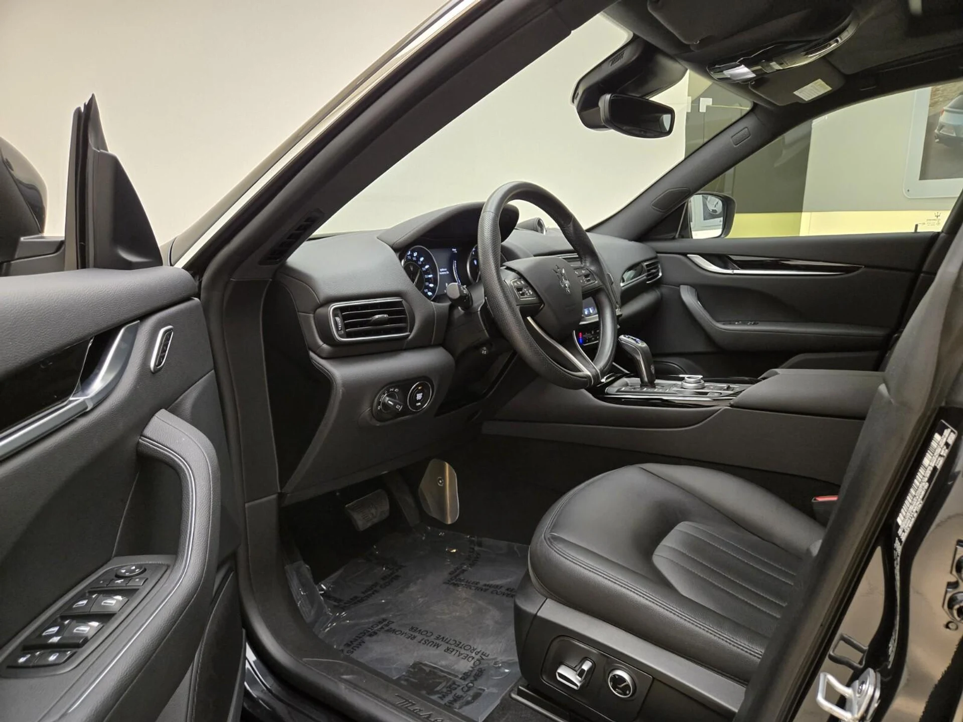 mph015_2656424322_Used_2022_Maserati_Levante_Modena_1763535780_941591f733