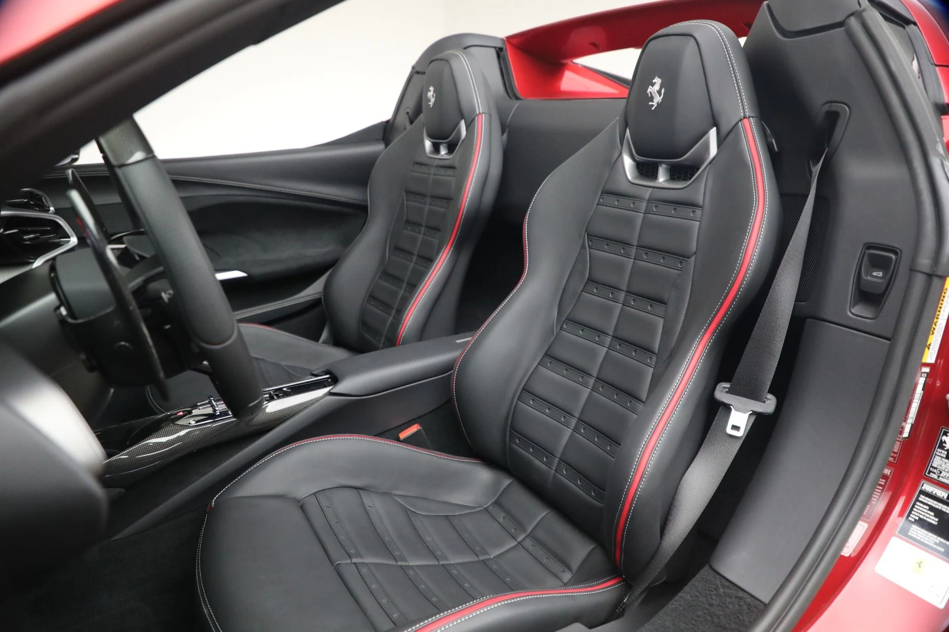 mph015_2656570899_Used_2024_Ferrari_296_GTS_1789503206_7644e8bd13
