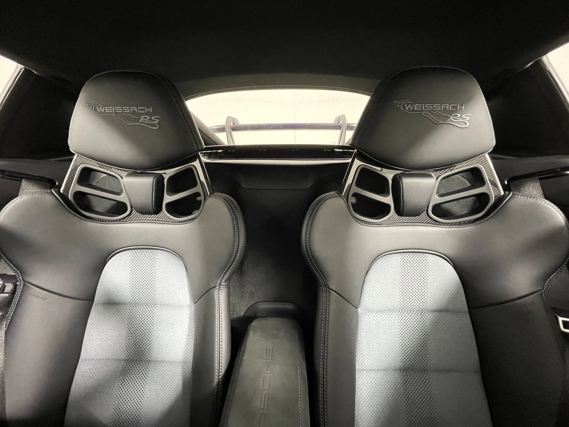 mph015_2668298240_7342b3e1bd4227492171a0a8a0d9a6fbx_eaa17c8fd9