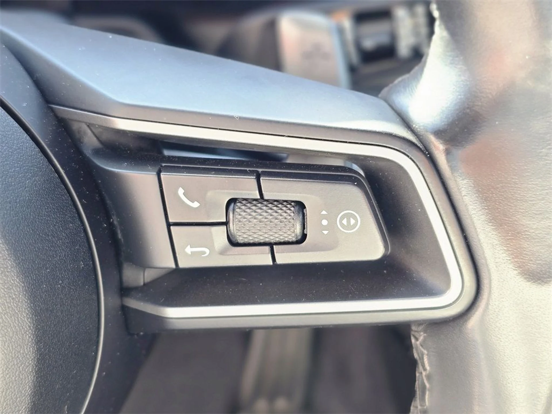 mph015_2671042142_8b4467e99d7ab04a36d73cbf7bd921bb_980620239d