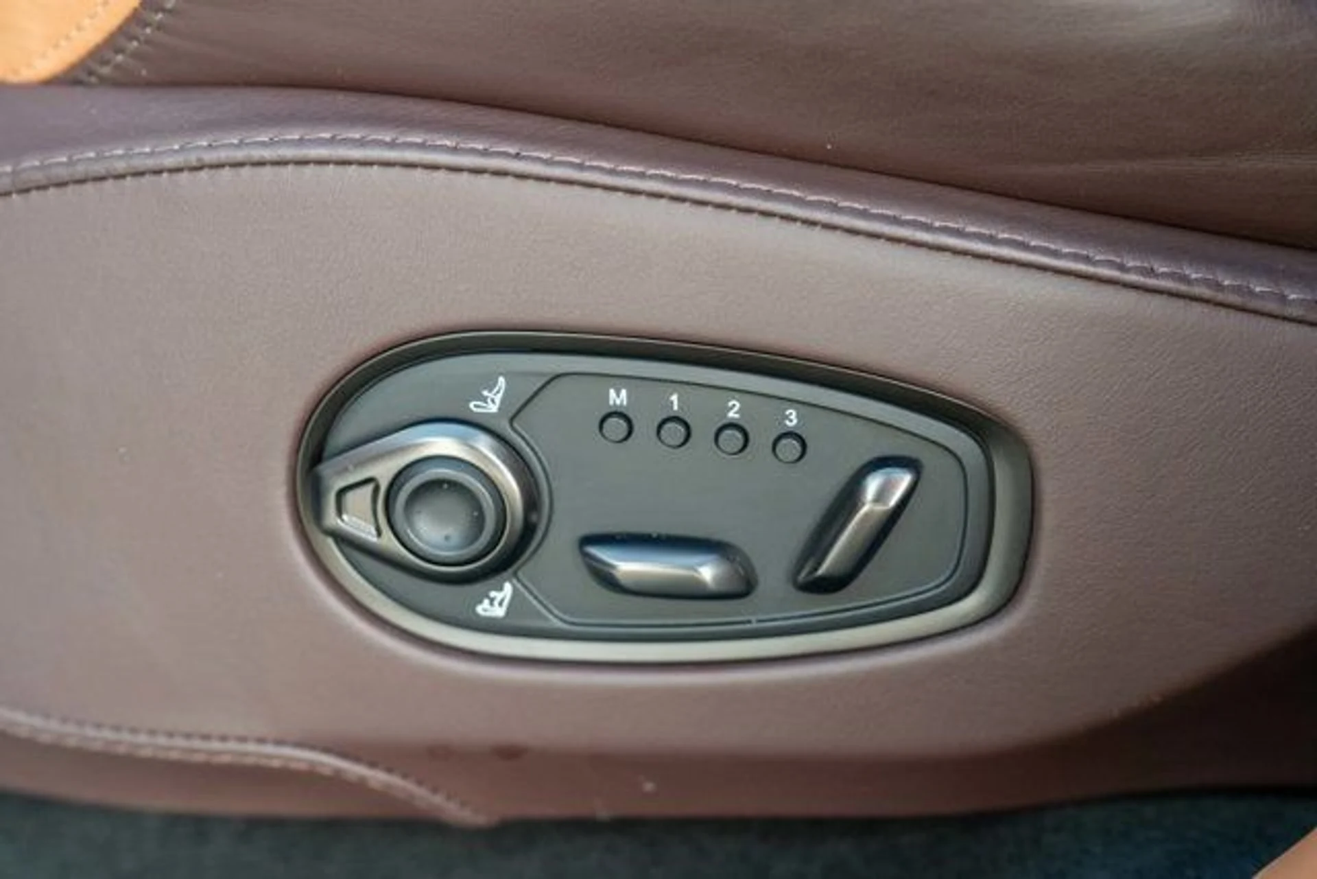 mph015_2671864943_16_1e230fcb49