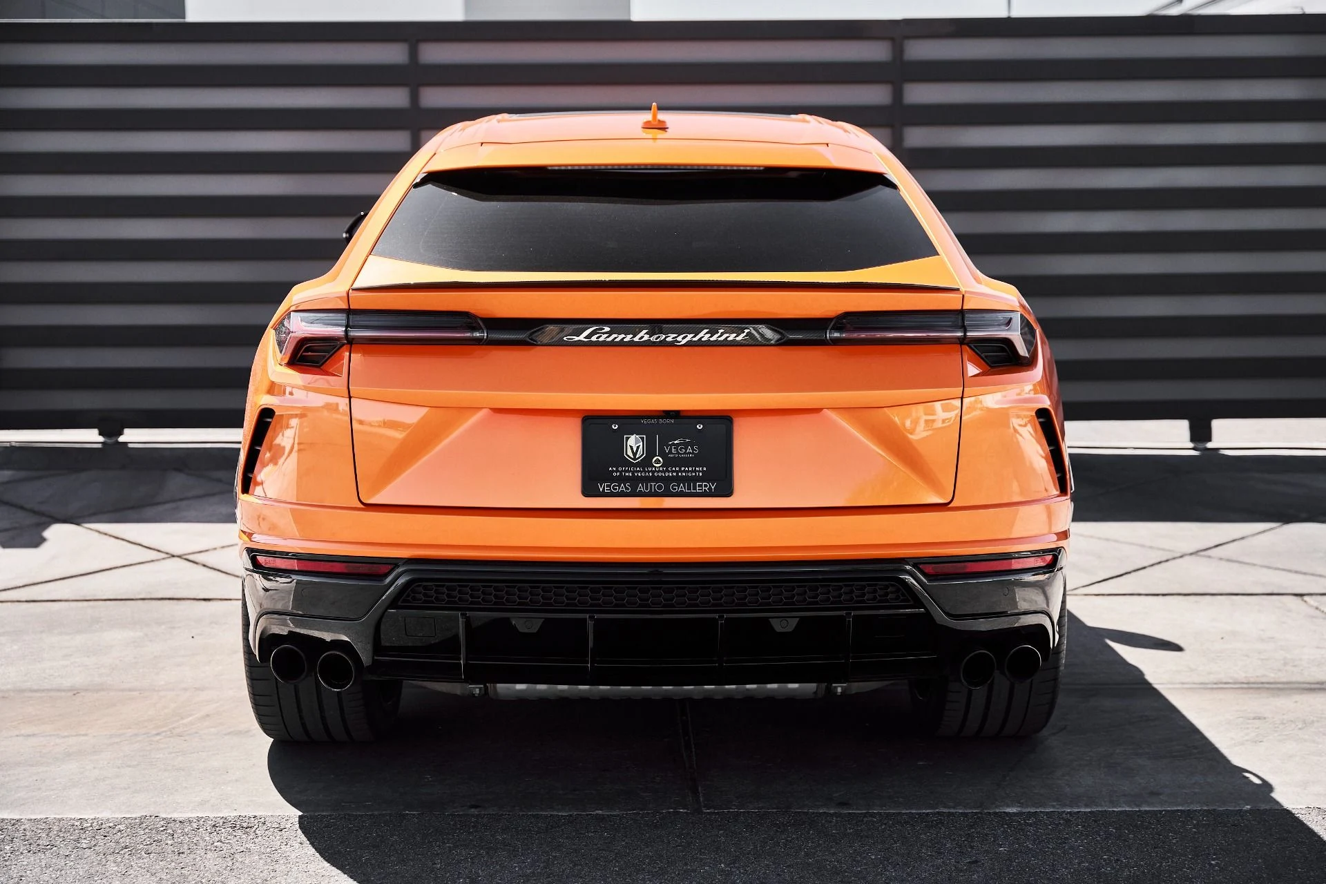 mph015_2673108859_Used_2022_Lamborghini_Urus_1778204393_05404898aa