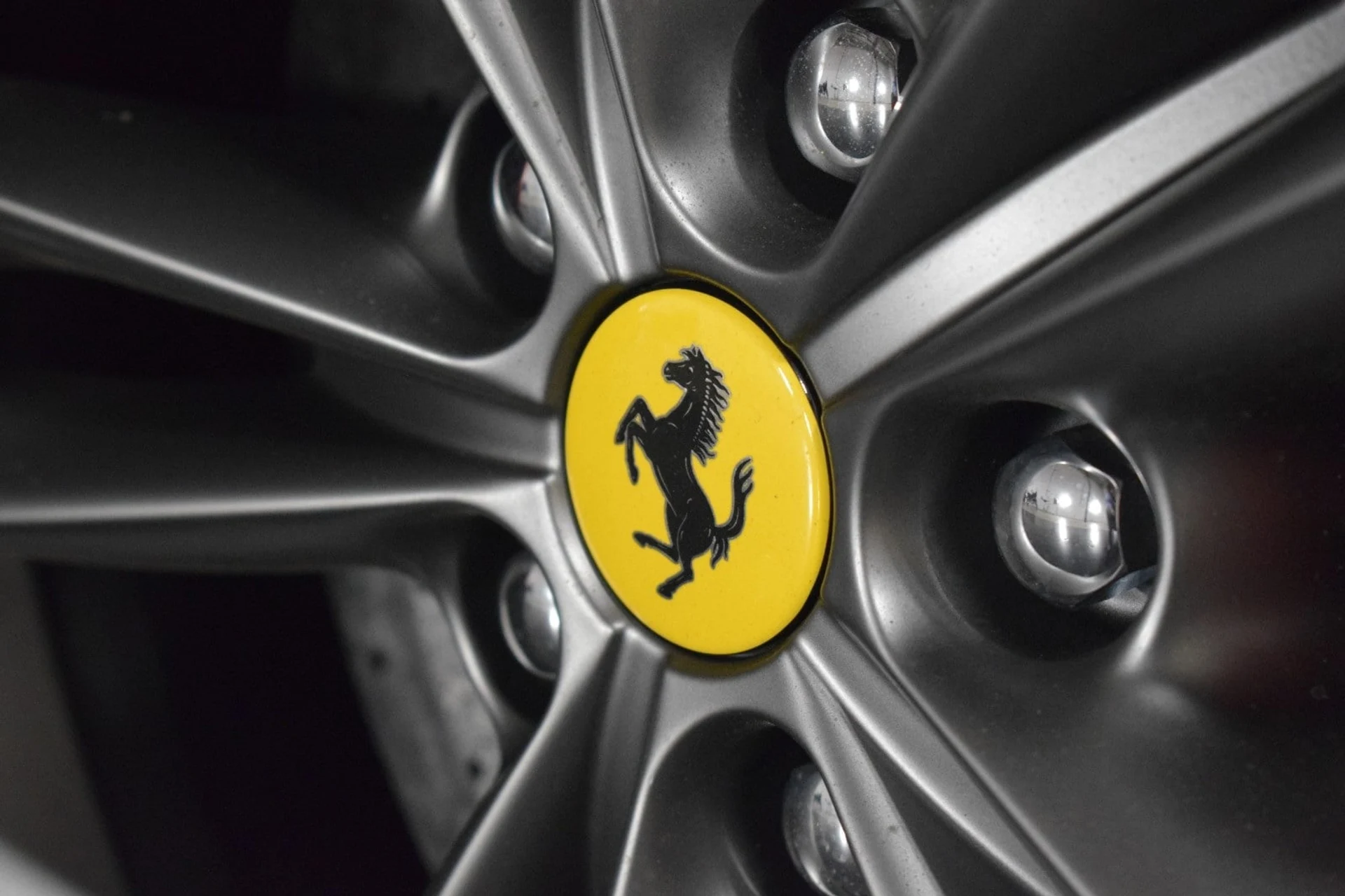 mph015_2674026222_2c228a9f5a5b70c3991547a294738d26x_6aed1cb051