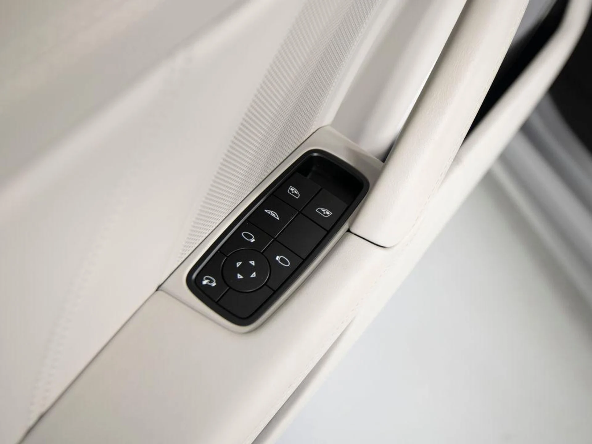 mph015_2676982508_A7t_Lq5p_Uw9_Mi_Et_Huc7_Zsqb_D_Of_Y_333d0793cd