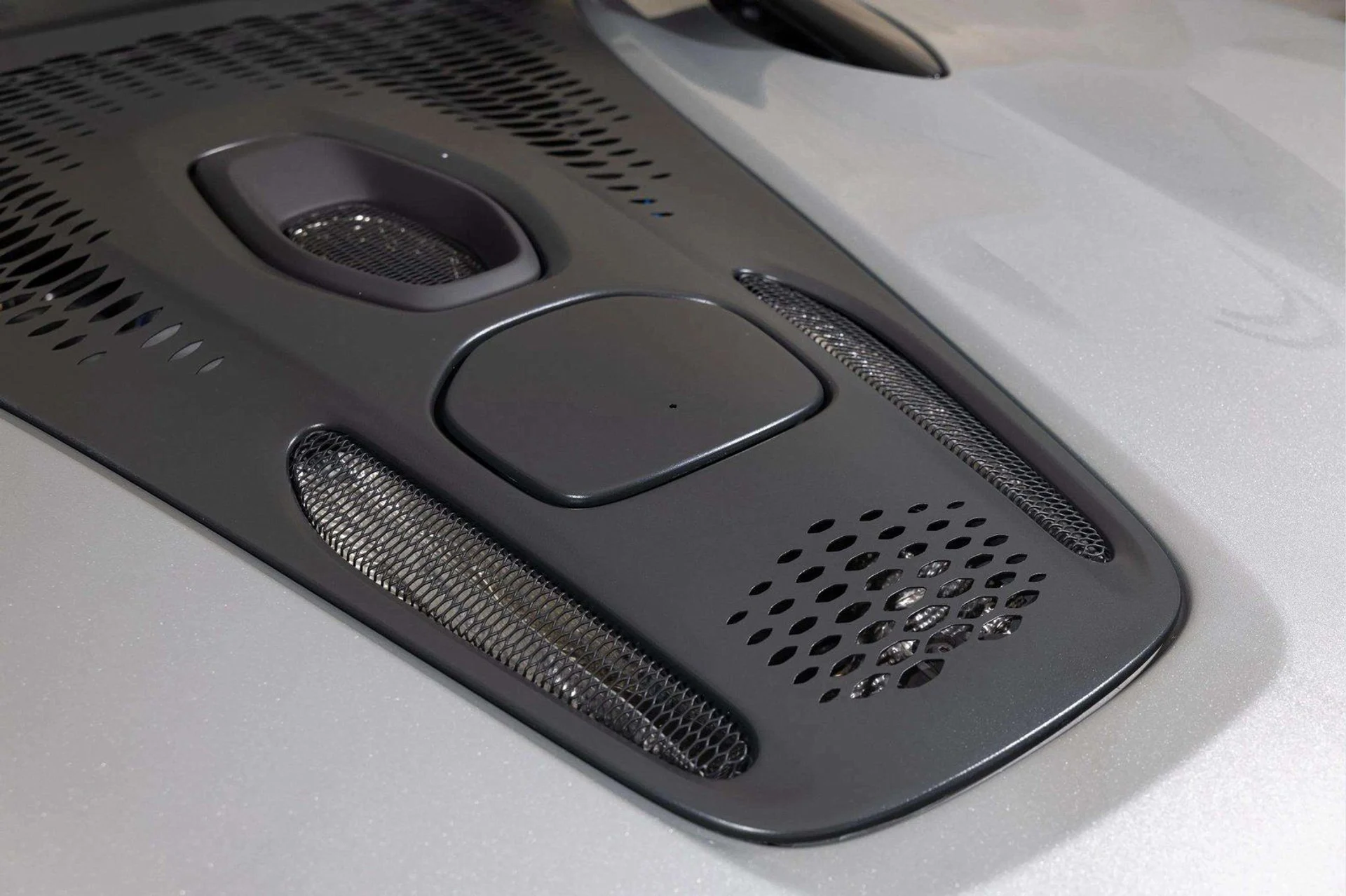 mph015_2678621657_image_16_29c53182b9