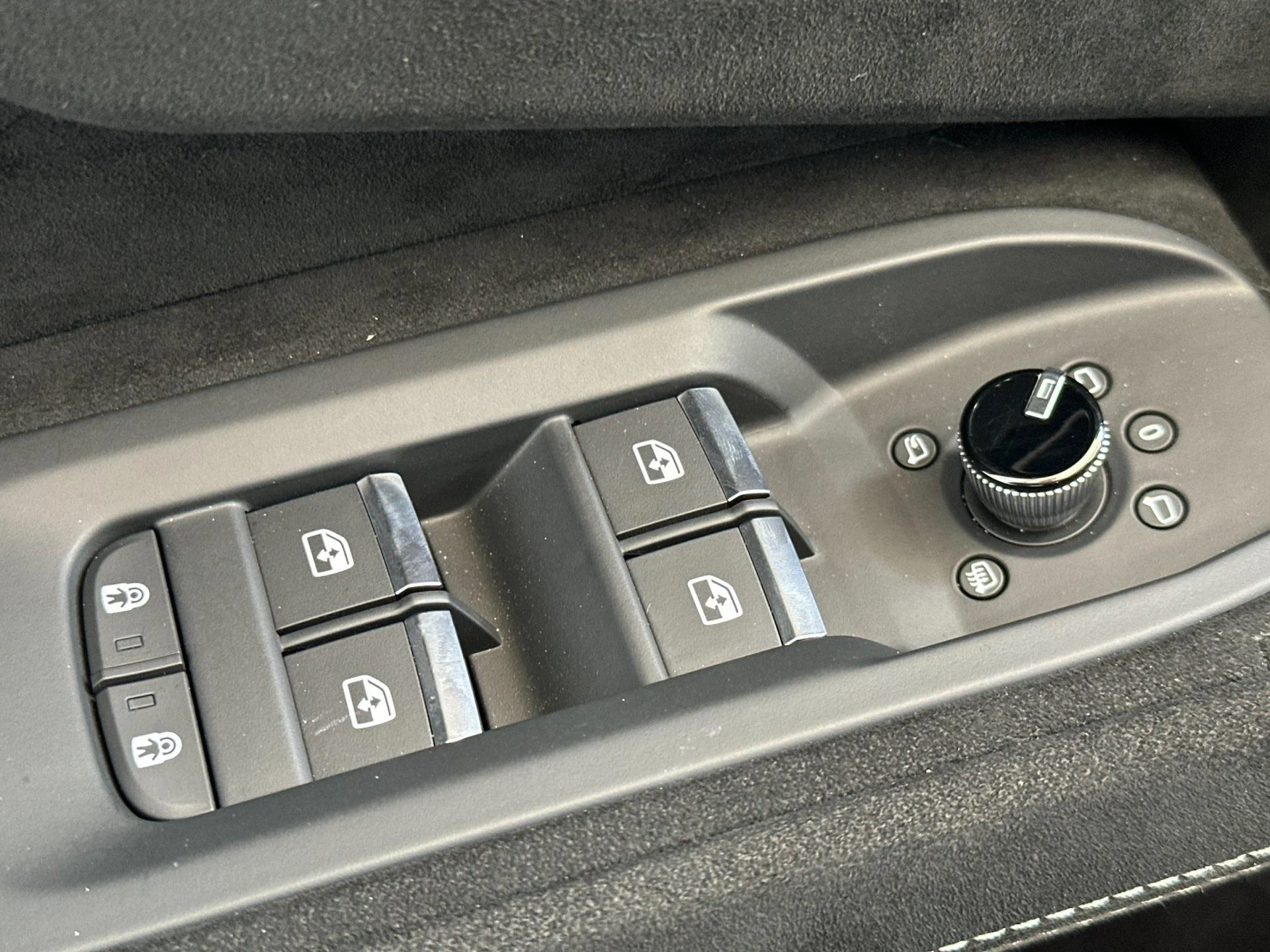 mph015_2683854361_New_2024_Lamborghini_Urus_Performante_1747424521_98bf717b8e