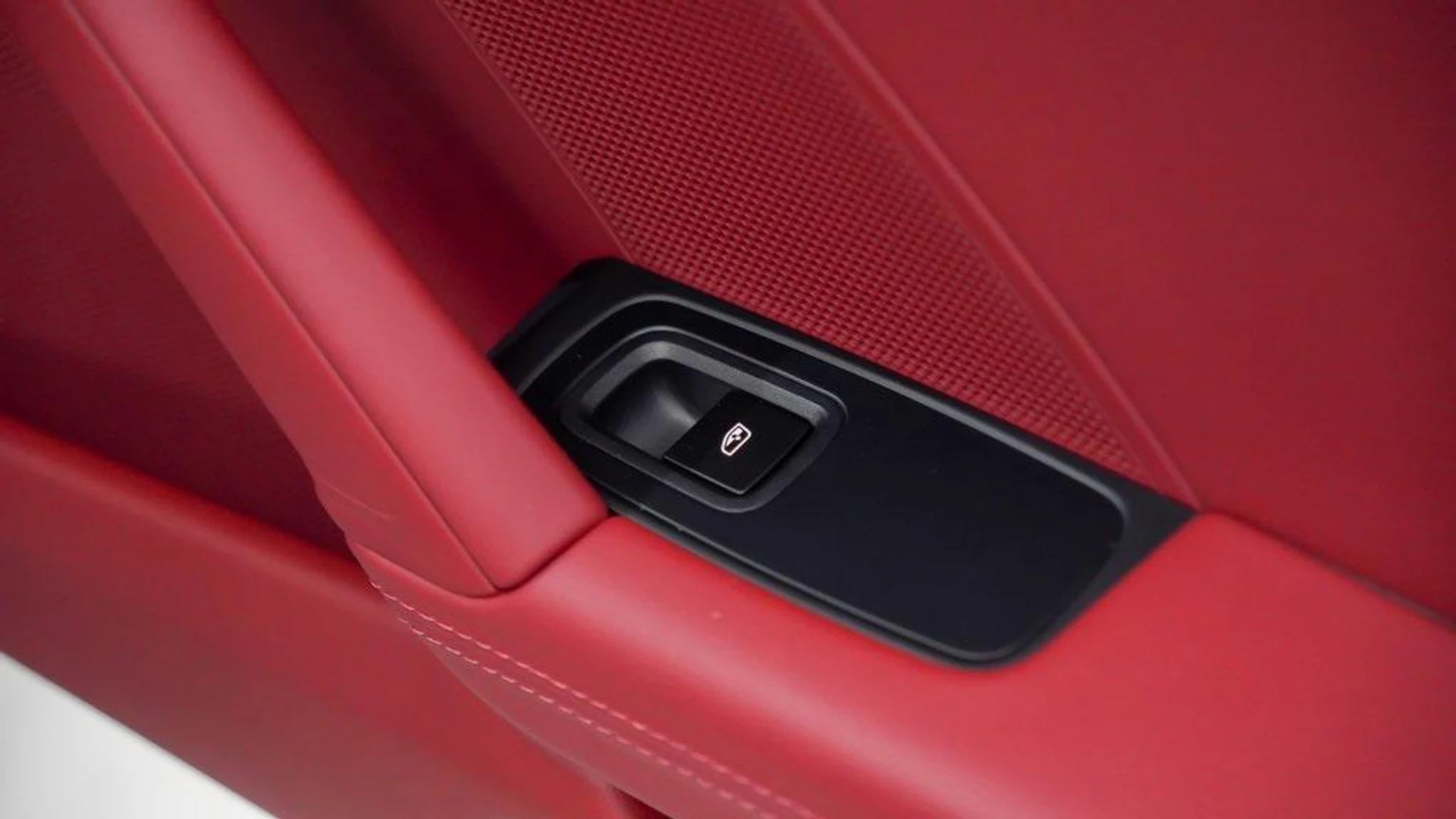 mph015_2684098452_H4j_T80b_WMT_1b_WIB_Ua_Q20_E1h_Vt_A_9ecb720f4e