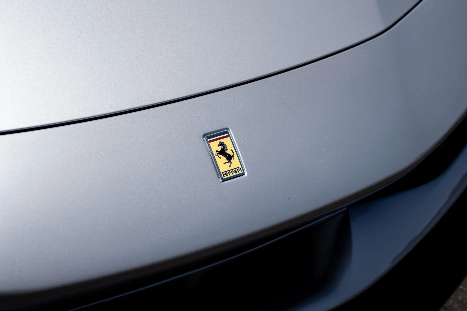 mph015_2684309398_Used_2025_Ferrari_296_GTB_1754336965_85f3c36c4e