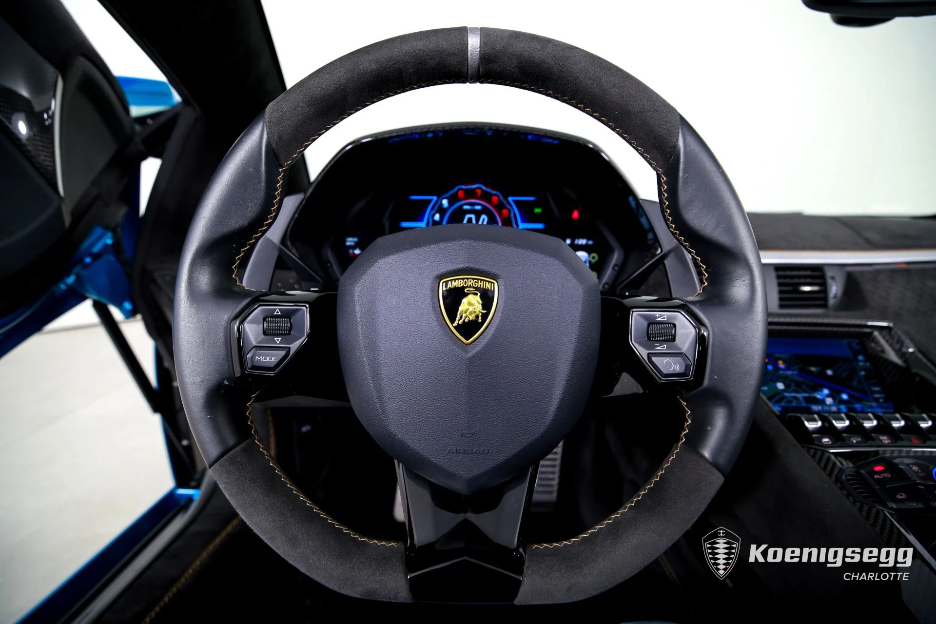 mph015_2700004921_Used_2022_Lamborghini_Aventador_LP_780_4_Ultimae_1774640030_db5dd96e90