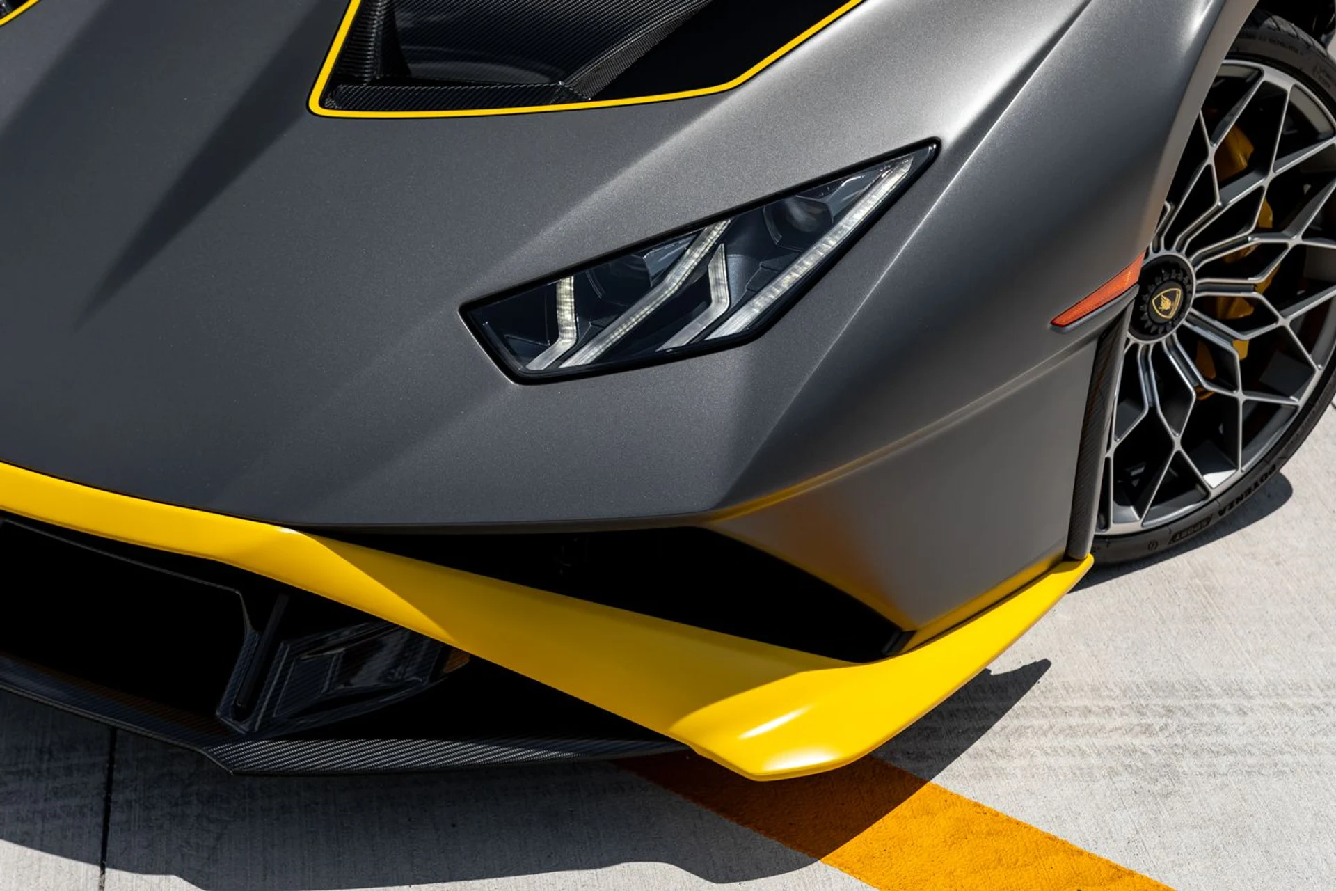 mph015_2700039319_Used_2024_Lamborghini_Huracan_STO_43e17fddb2