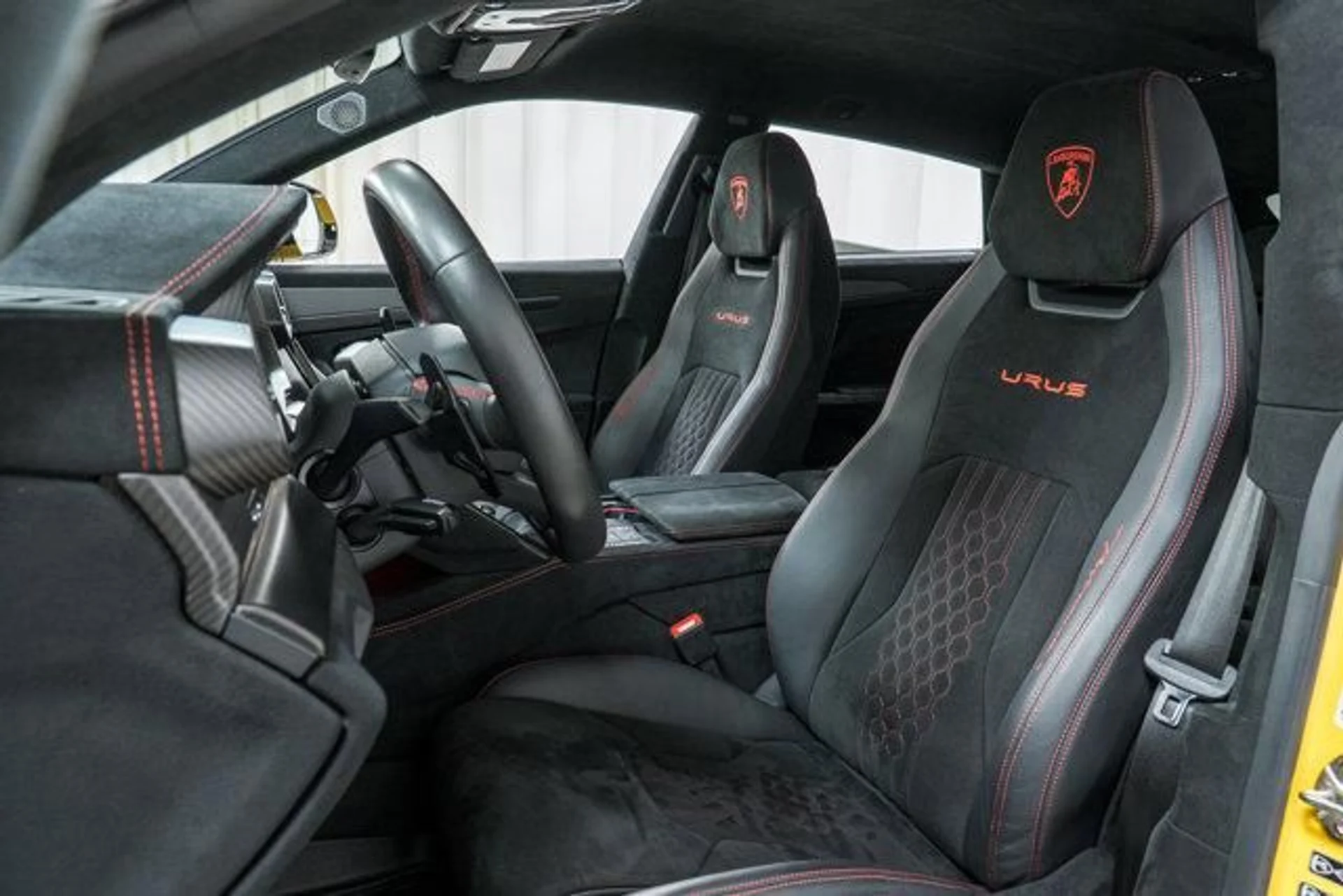 mph015_2705904632_v64_P_Wm_Ufc_UPH_4fam8_Z_Cqf_D7_Ob_BY_6f3c83b0a8