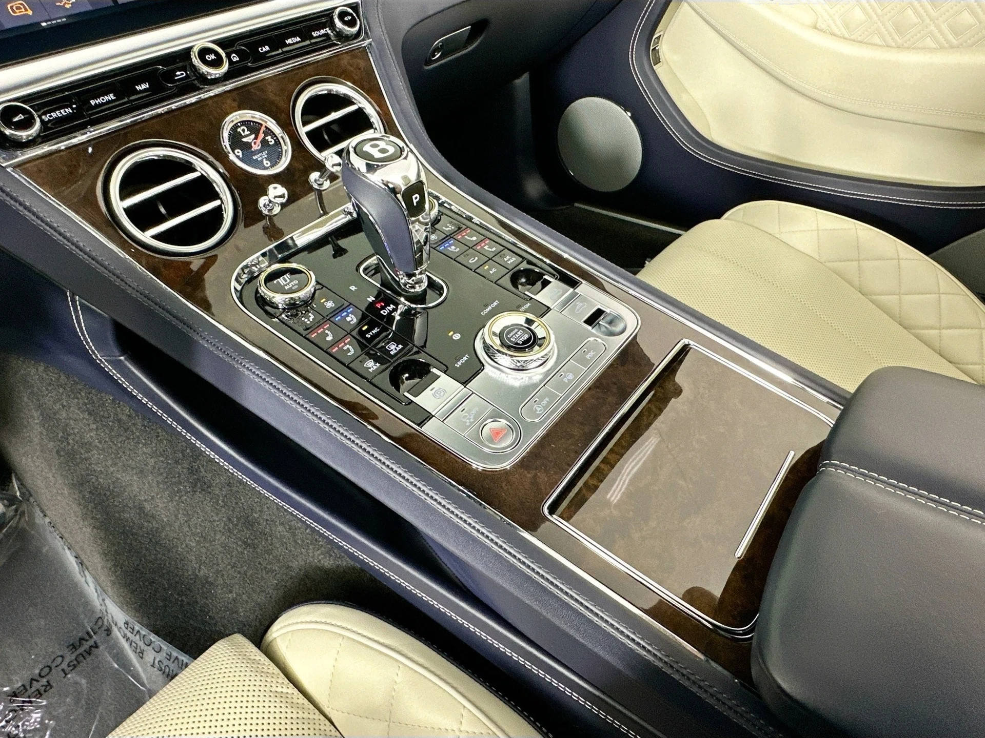 mph015_2706079865_16_7aa1e7e282