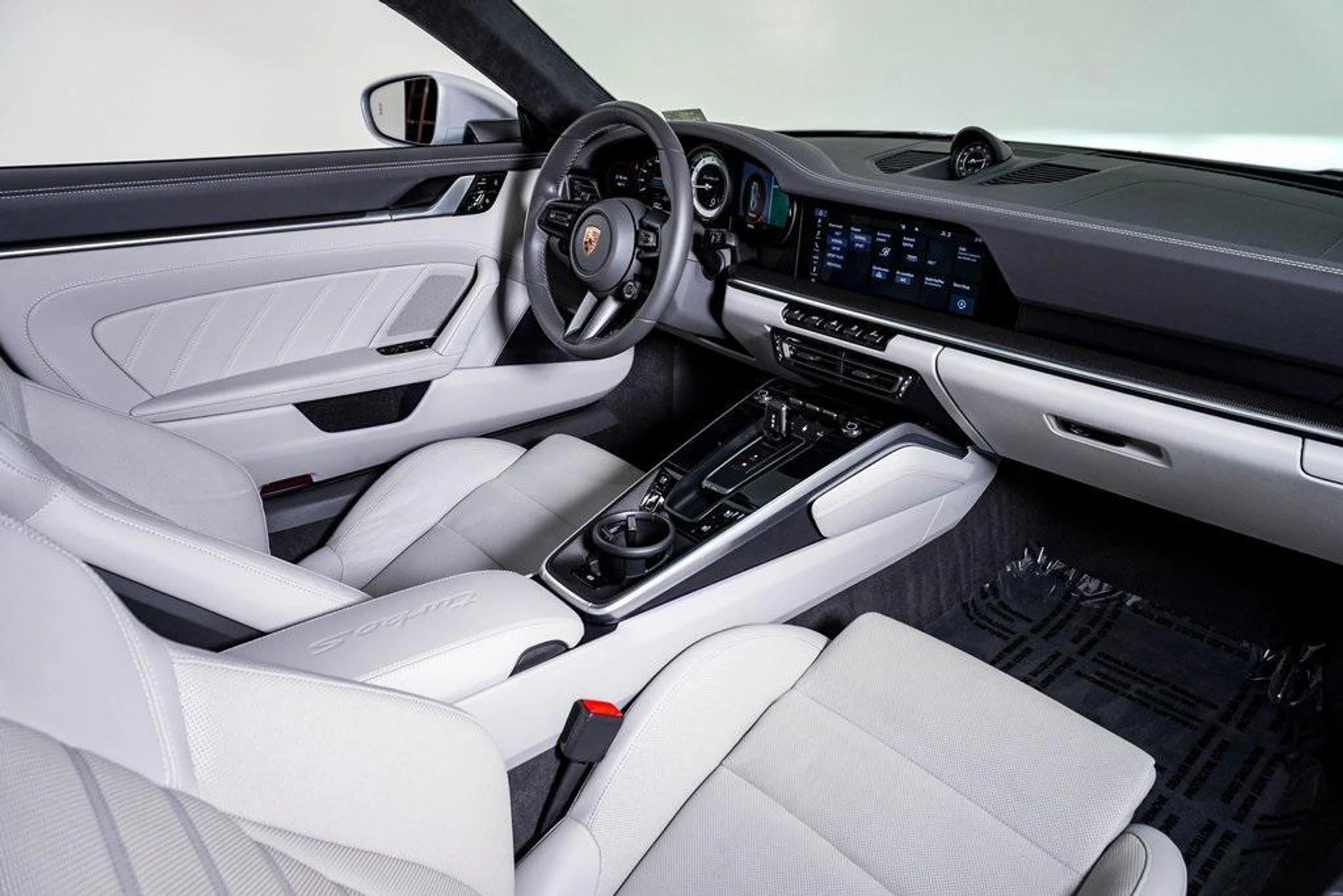 mph015_2709251919_C_Jo_L_Ulmv_CP_75c_Hn7_Ru9_XO_68h_Tl_E_61a6684d1c