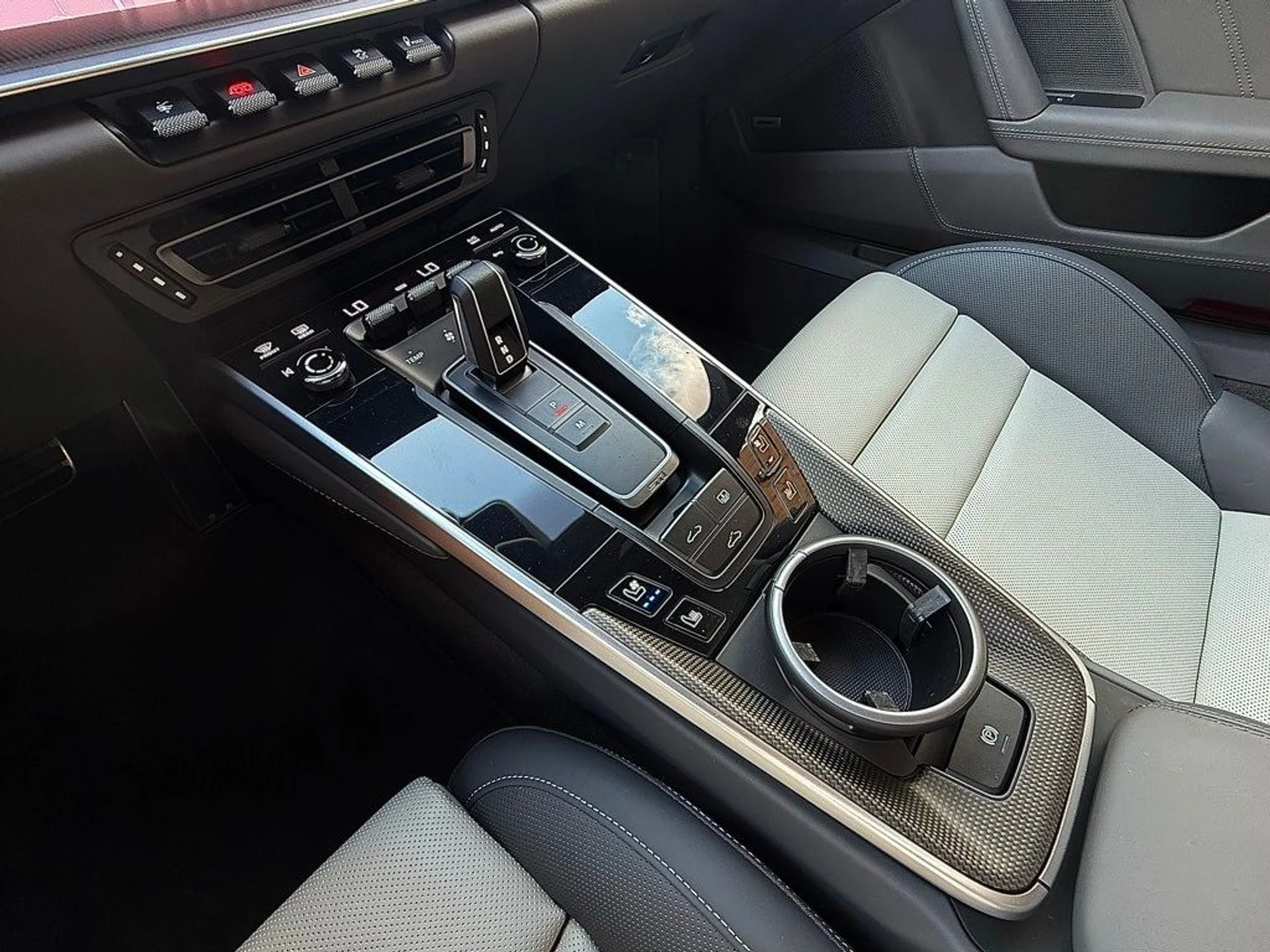 mph015_2718127555_9a40144c654cdea7c46cc1724ab49467x_377a9ec684