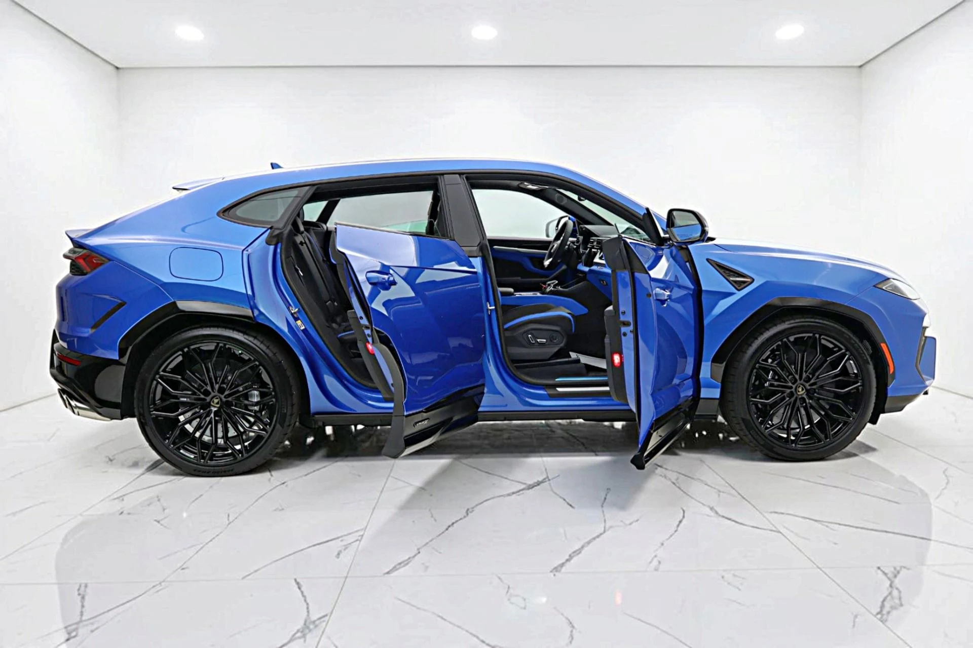 mph015_2720033453_New_2026_Lamborghini_Urus_SE_54724276d4